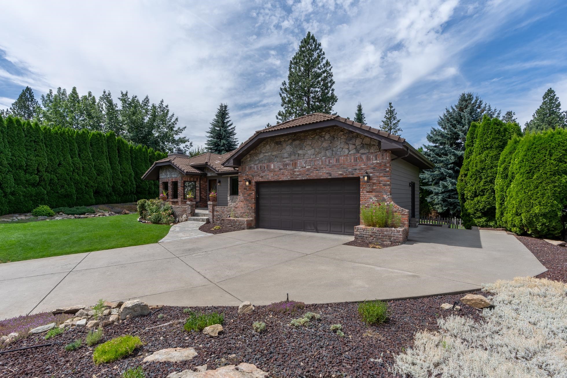 Spokane Valley, Washington, 99212, United States, 3 Bedrooms Bedrooms, ,3 BathroomsBathrooms,Residential,For Sale,1920906