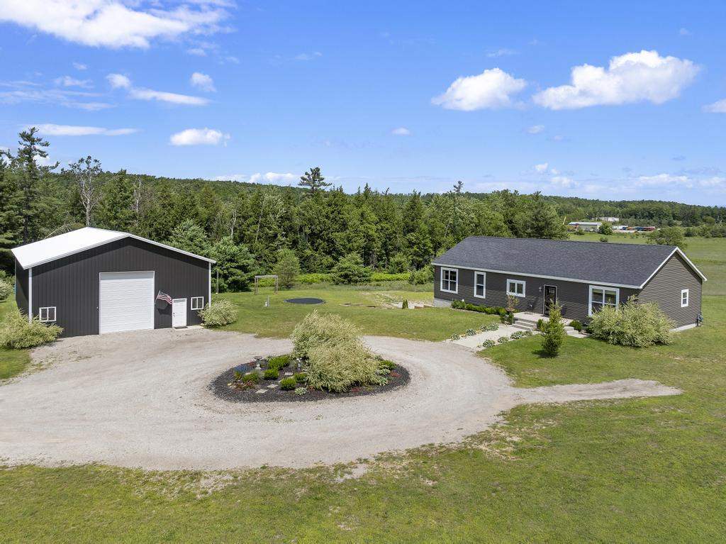 Petoskey, Michigan, 49770, United States, 4 Bedrooms Bedrooms, ,3 BathroomsBathrooms,Residential,For Sale,1906995