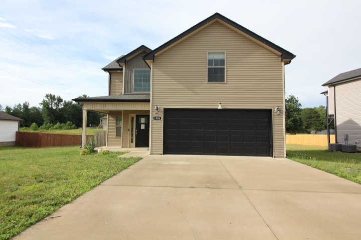Variance Dr, Clarksville, TN 37042