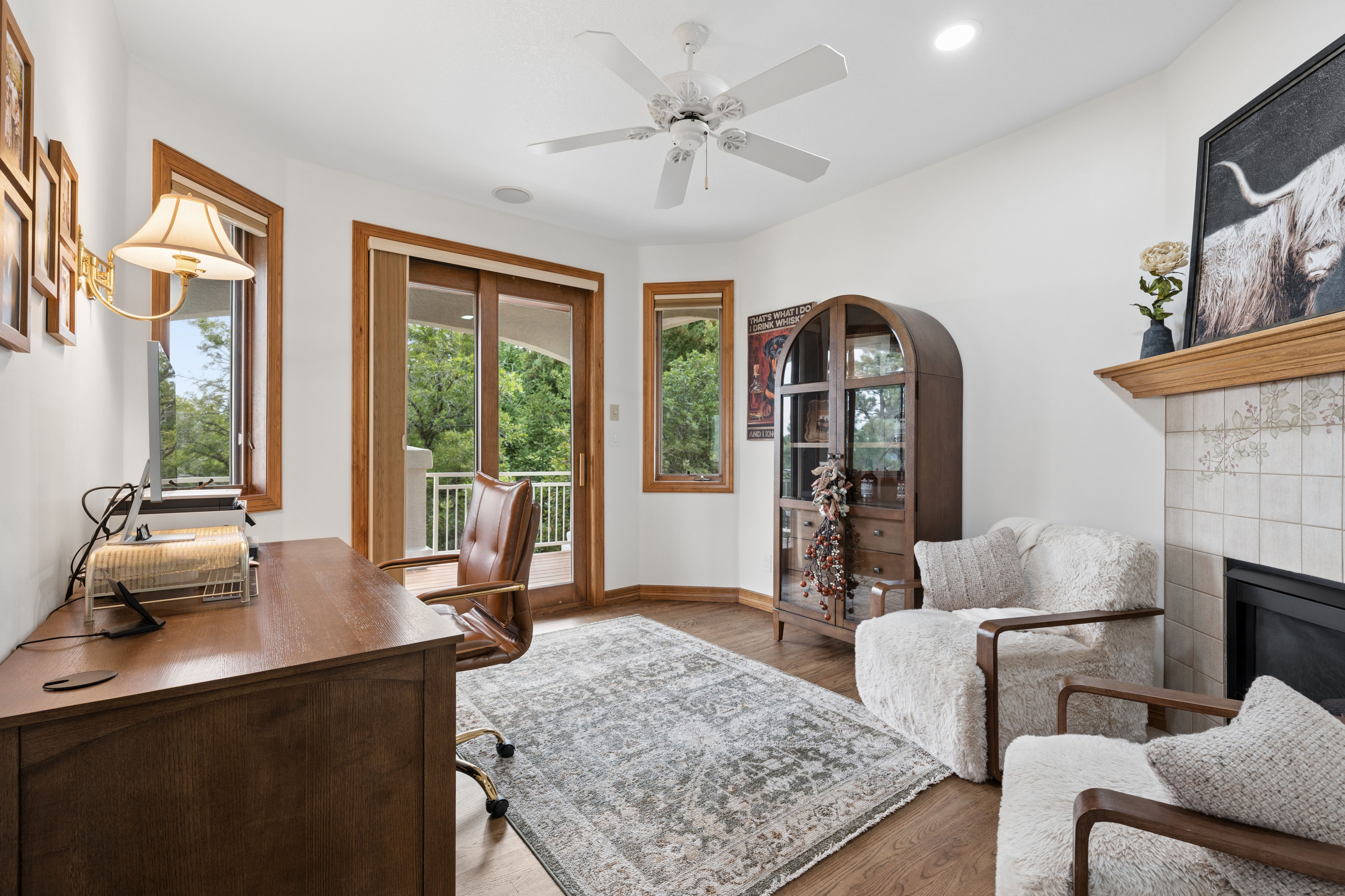  Remodeled 6,100 sq ft rancher on a magical setting spanning 72 acres - 物件實景