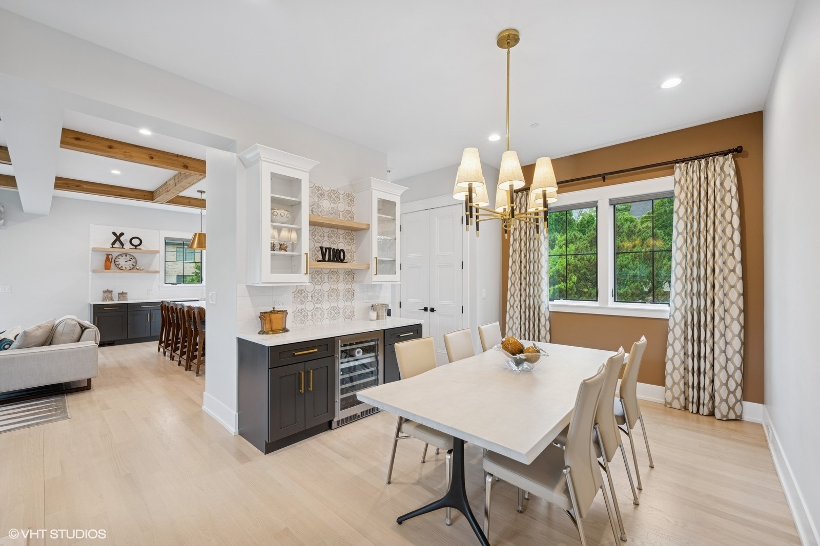 Northbrook, Illinois, 60062, United States, 5 Bedrooms Bedrooms, ,5 BathroomsBathrooms,Residential,For Sale,1827493