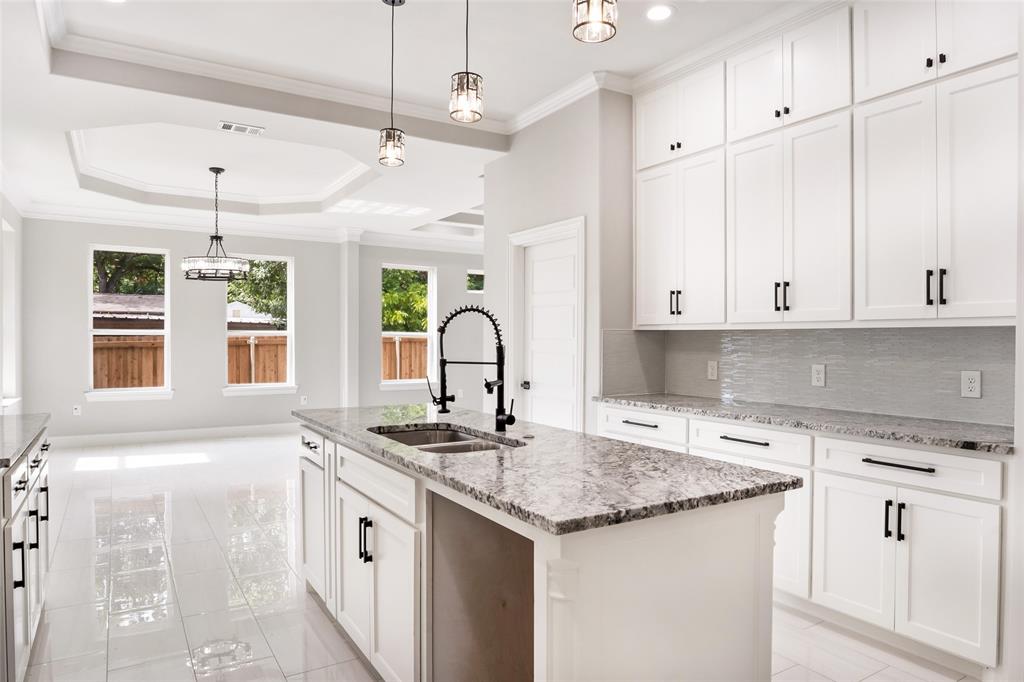 Dallas, Texas, 75212, United States, 4 Bedrooms Bedrooms, ,4 BathroomsBathrooms,Residential,For Sale,1978333