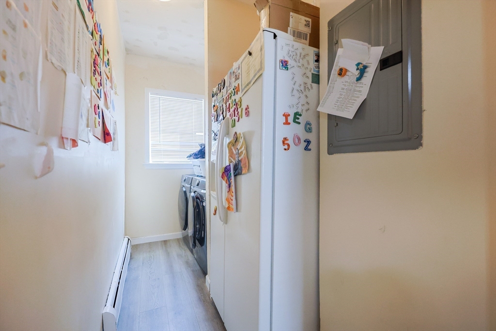 Lowell, Massachusetts, 01854, United States, 9 Bedrooms Bedrooms, ,3 BathroomsBathrooms,Residential,For Sale,1926214