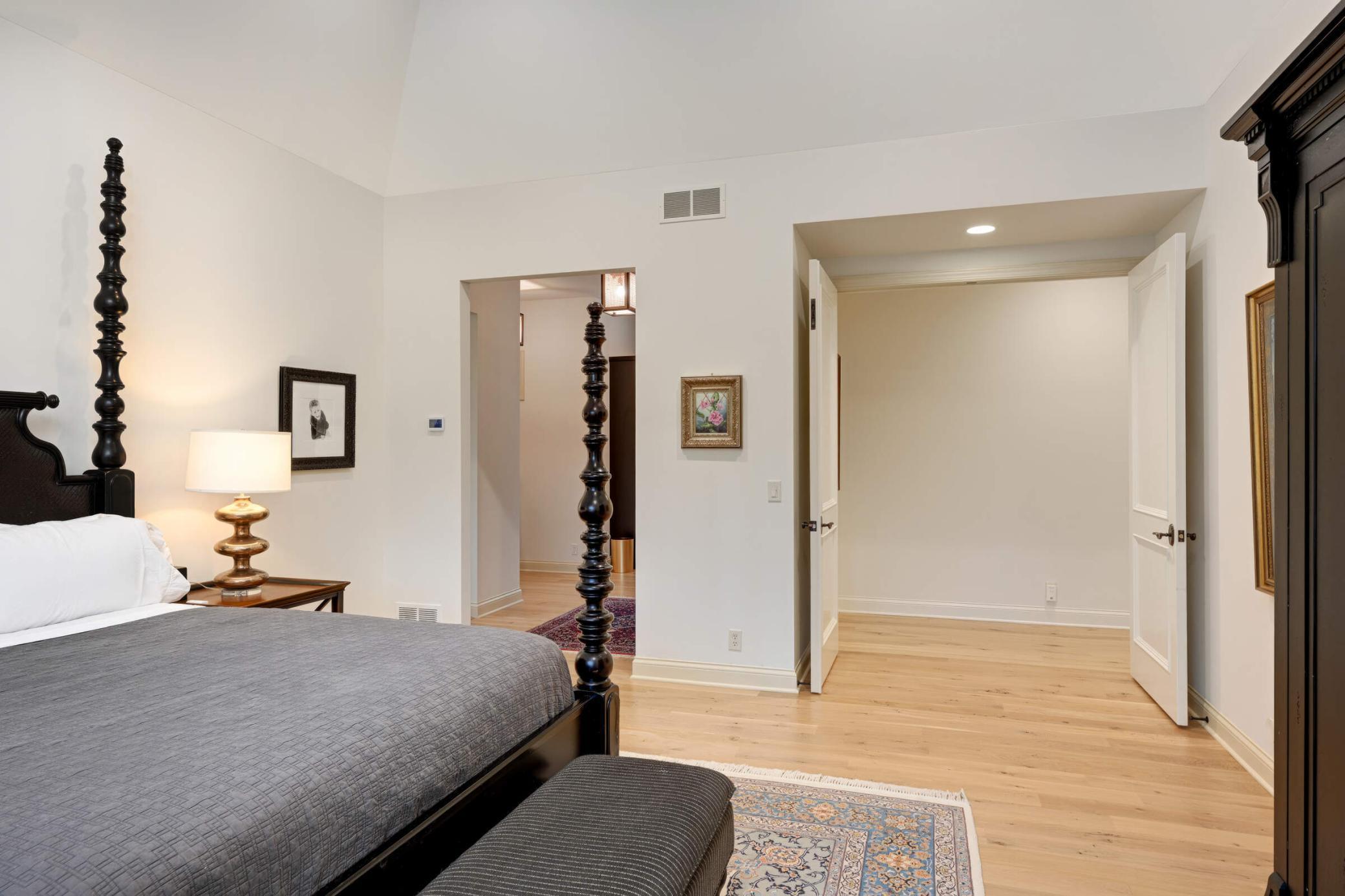 Minnetonka, Minnesota, 55391, United States, 4 Bedrooms Bedrooms, ,4 BathroomsBathrooms,Residential,For Sale,1762220