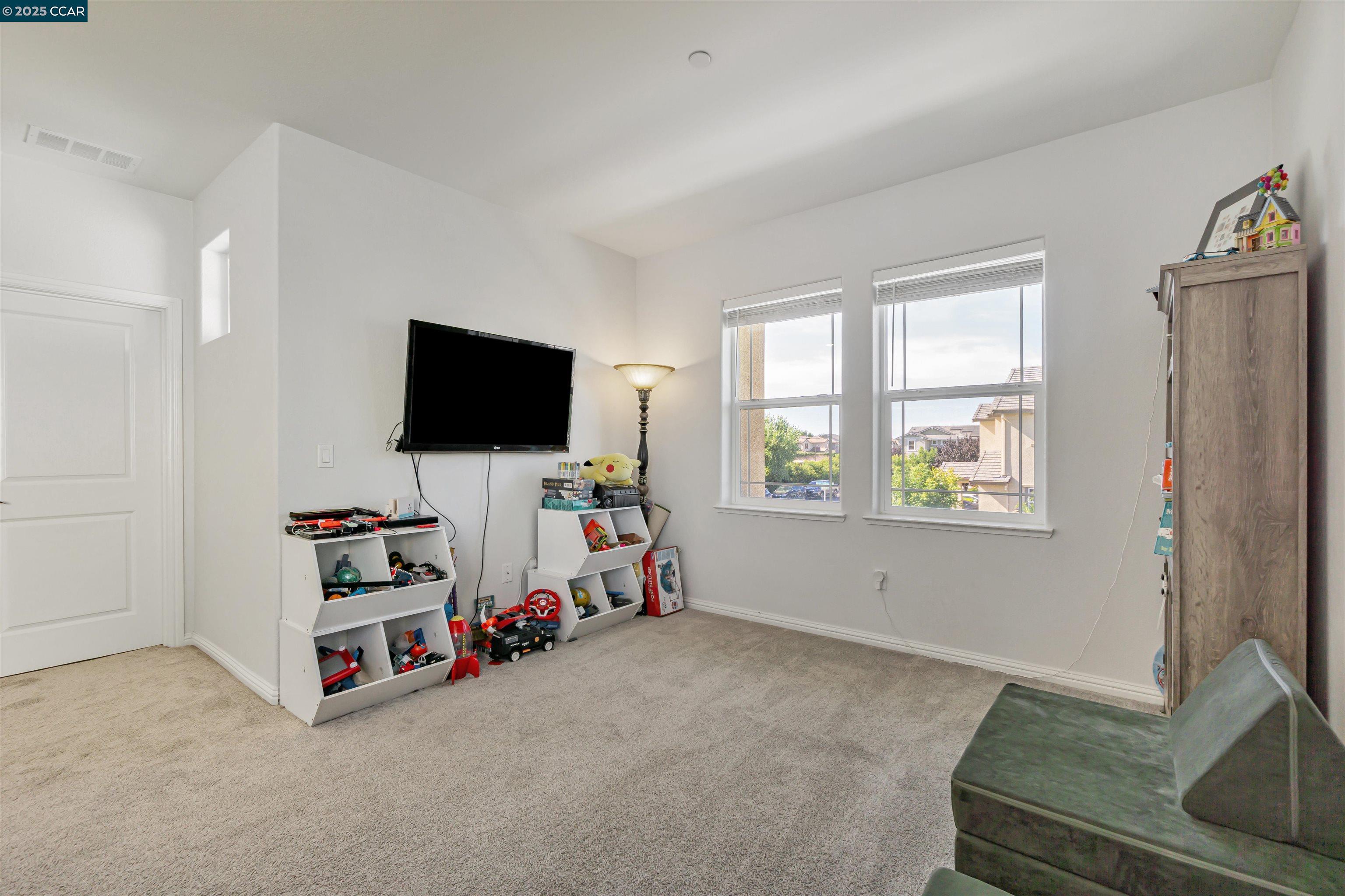 Brentwood, California, 94513, United States, 4 Bedrooms Bedrooms, ,2 BathroomsBathrooms,Residential,For Sale,1910990