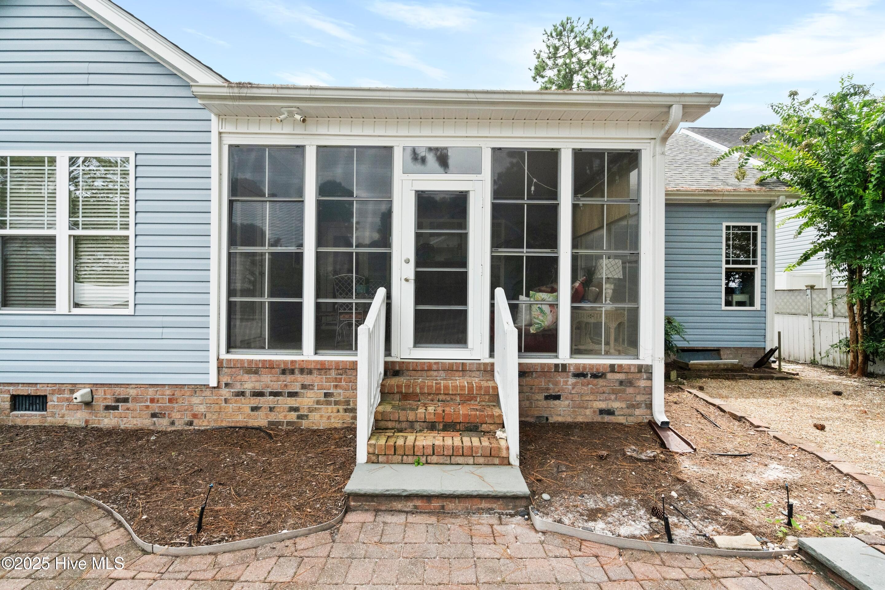 Southport, North Carolina, 28461, United States, 4 Bedrooms Bedrooms, ,4 BathroomsBathrooms,Residential,For Sale,1925893