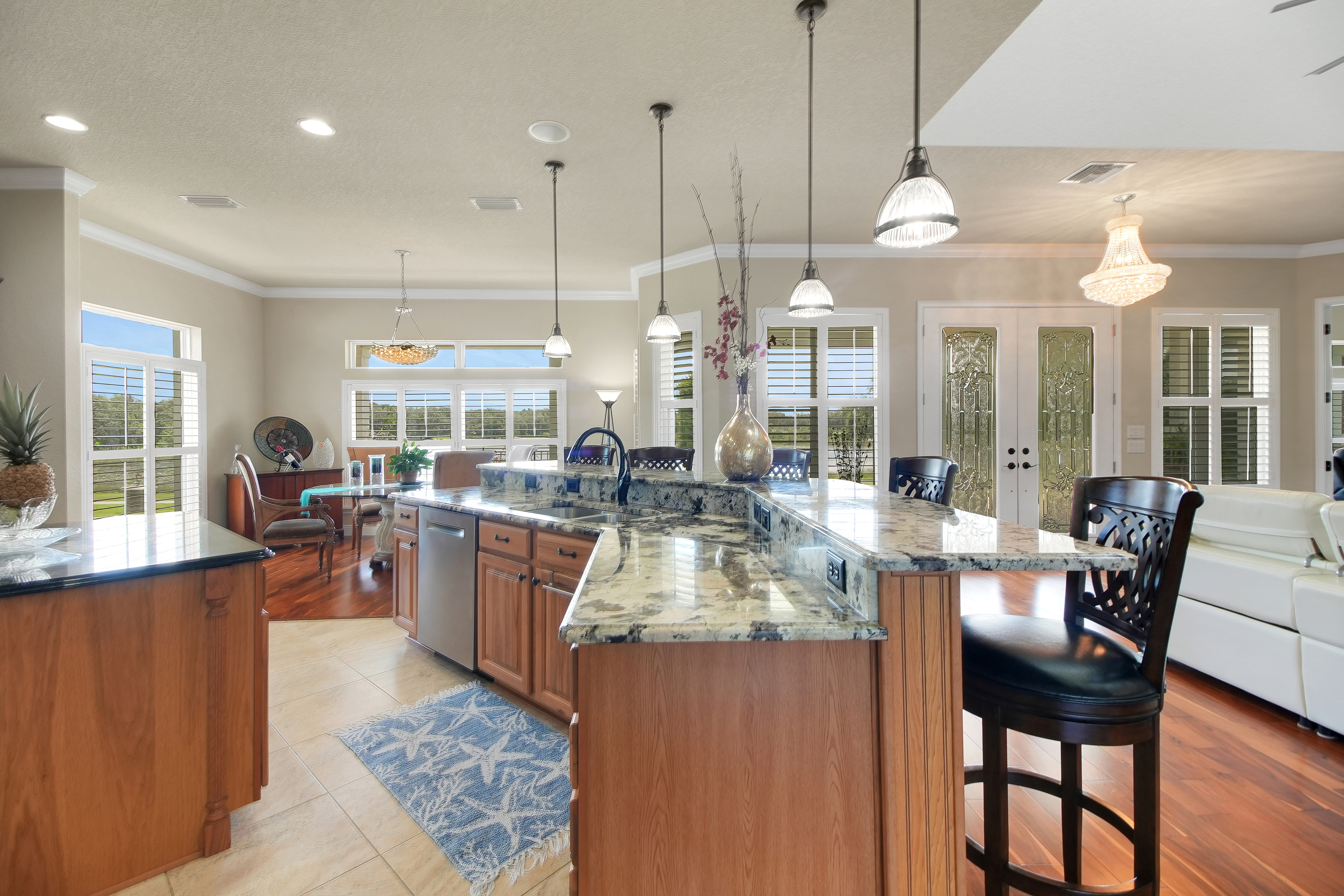 Weirsdale, Florida, 32195, United States, 4 Bedrooms Bedrooms, ,3 BathroomsBathrooms,Residential,For Sale,1900688