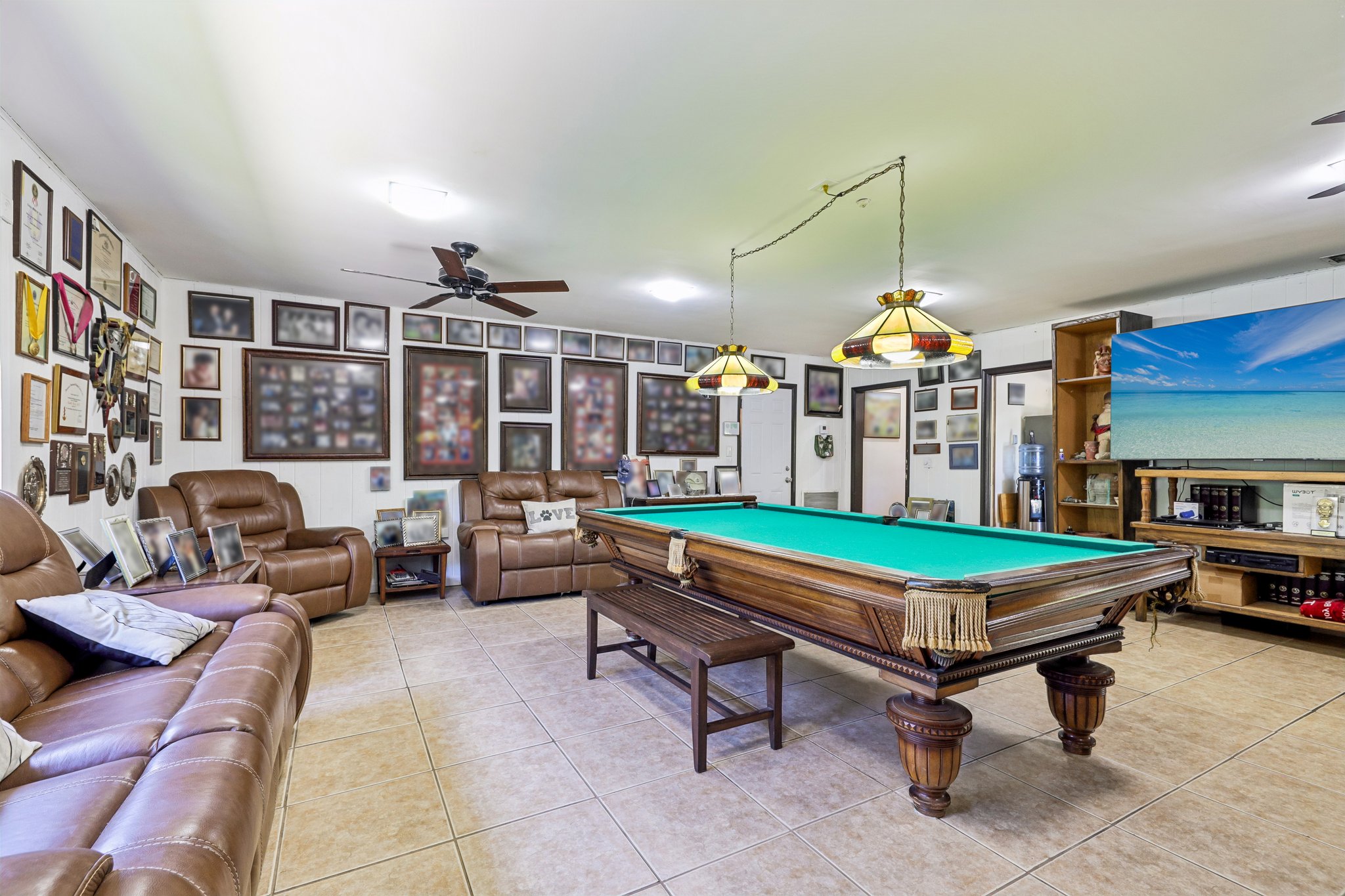  19805 NE 22nd Ave, Miami, FL, 33180 - 物件實景