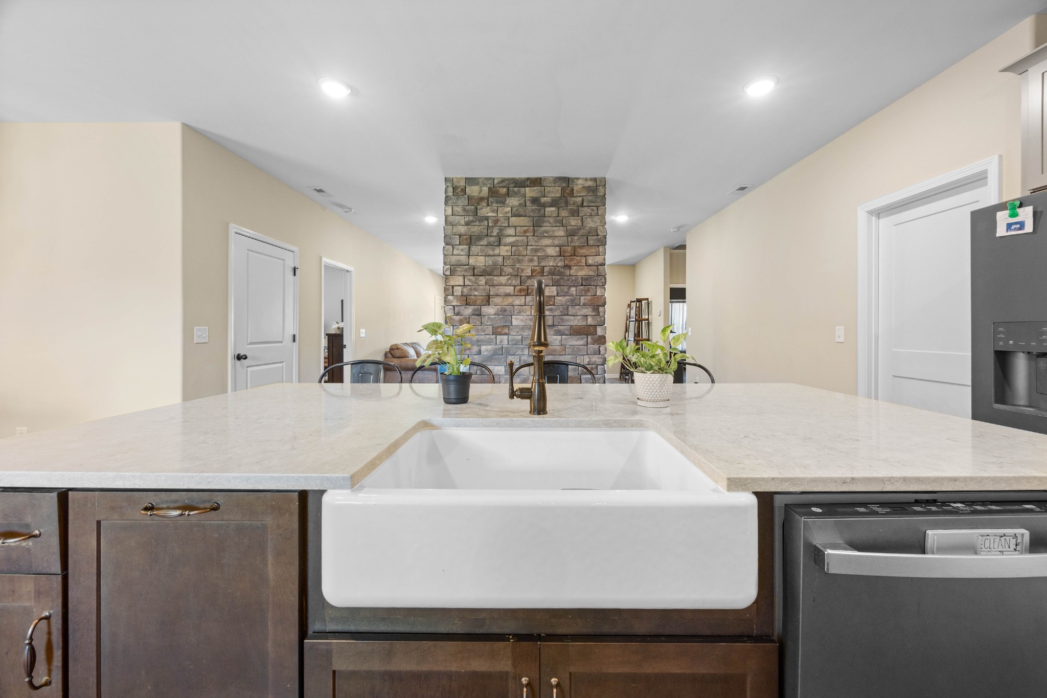 Indian Mound, Tennessee, 37079, United States, 3 Bedrooms Bedrooms, ,2 BathroomsBathrooms,Residential,For Sale,1866881