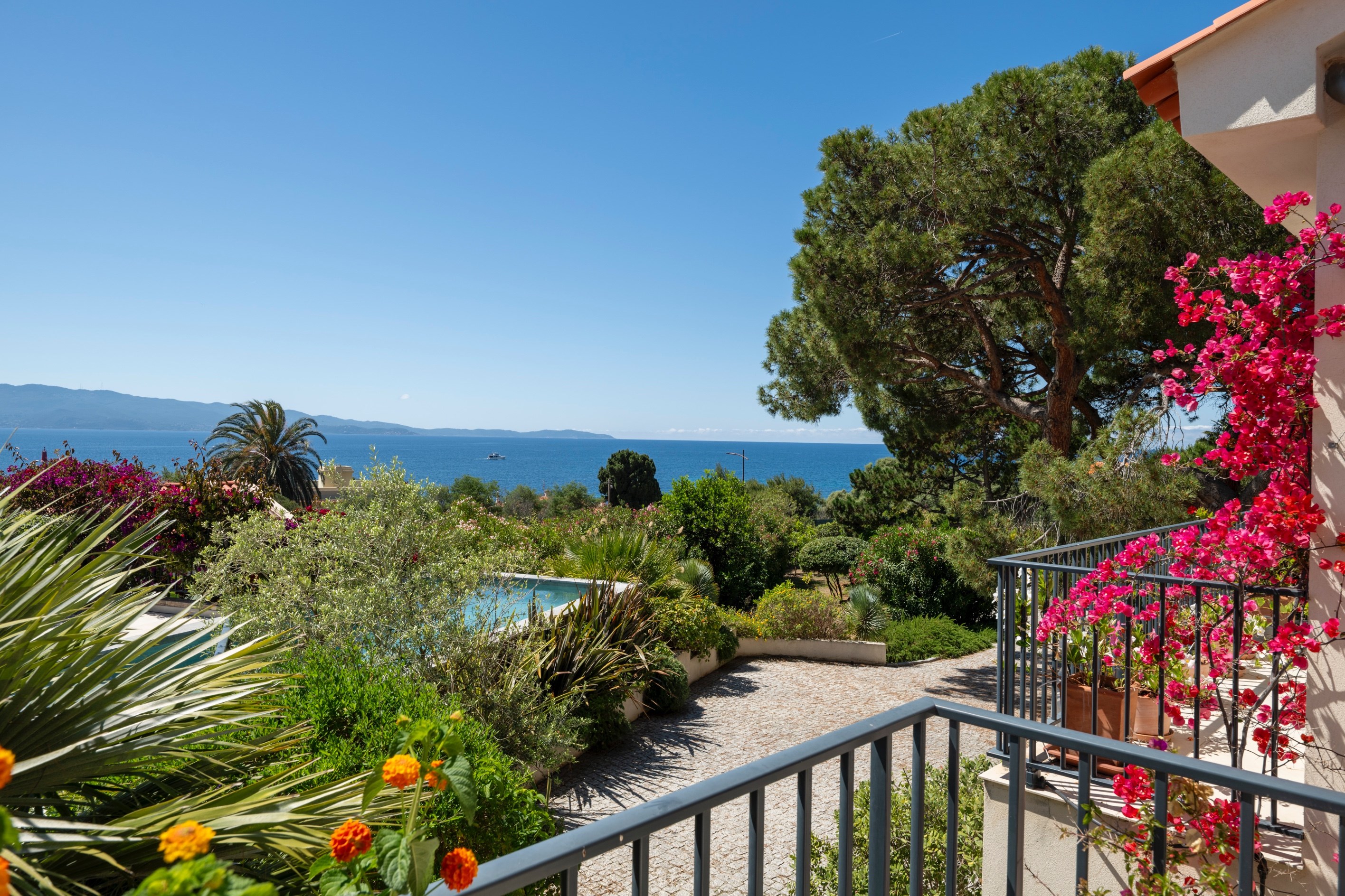  Luxury villa with pool and sea view, Sanguinary road Ajaccio - Corsica - 物件實景