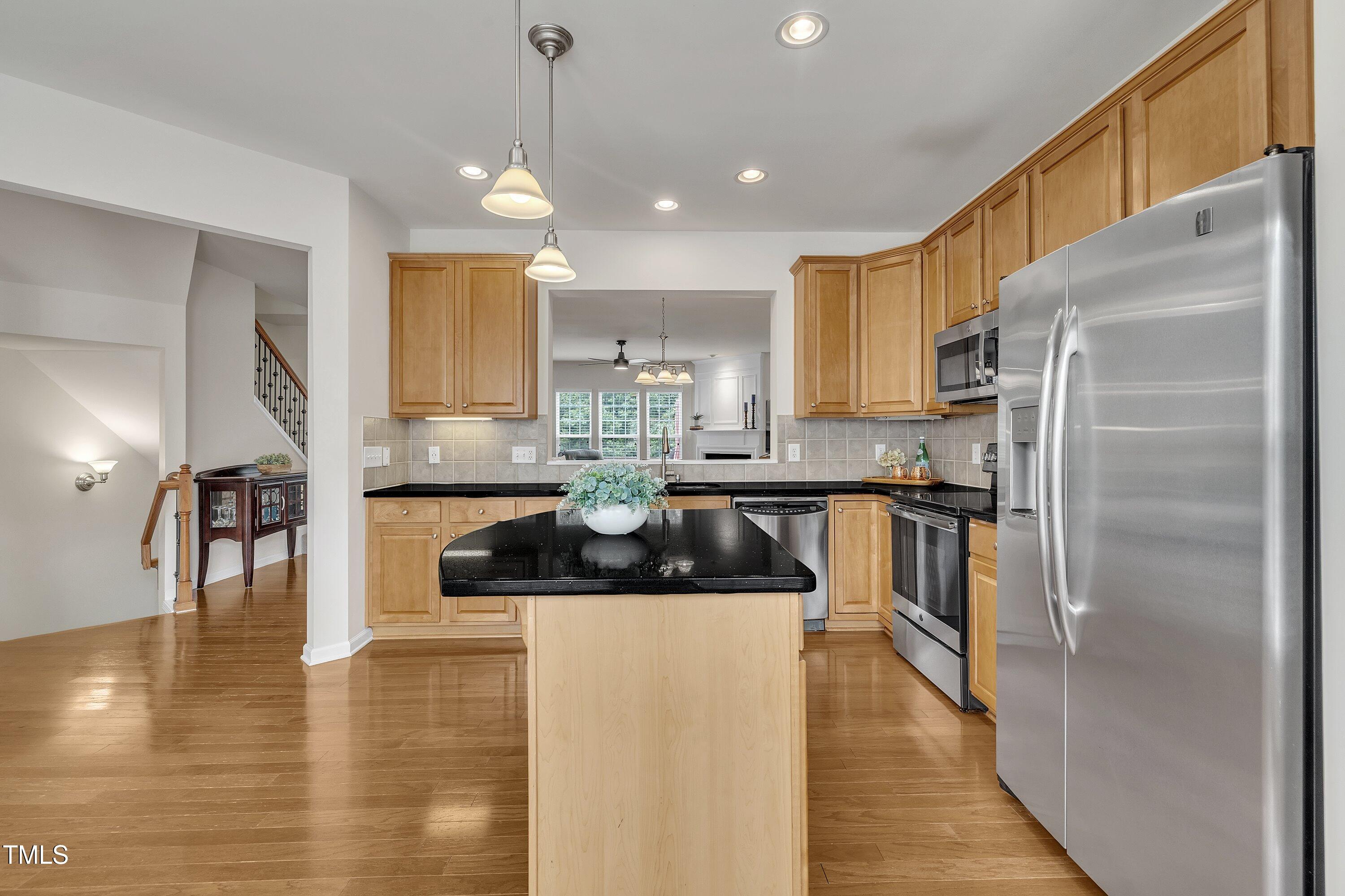 Raleigh, North Carolina, 27612, United States, 3 Bedrooms Bedrooms, ,4 BathroomsBathrooms,Residential,For Sale,1932612