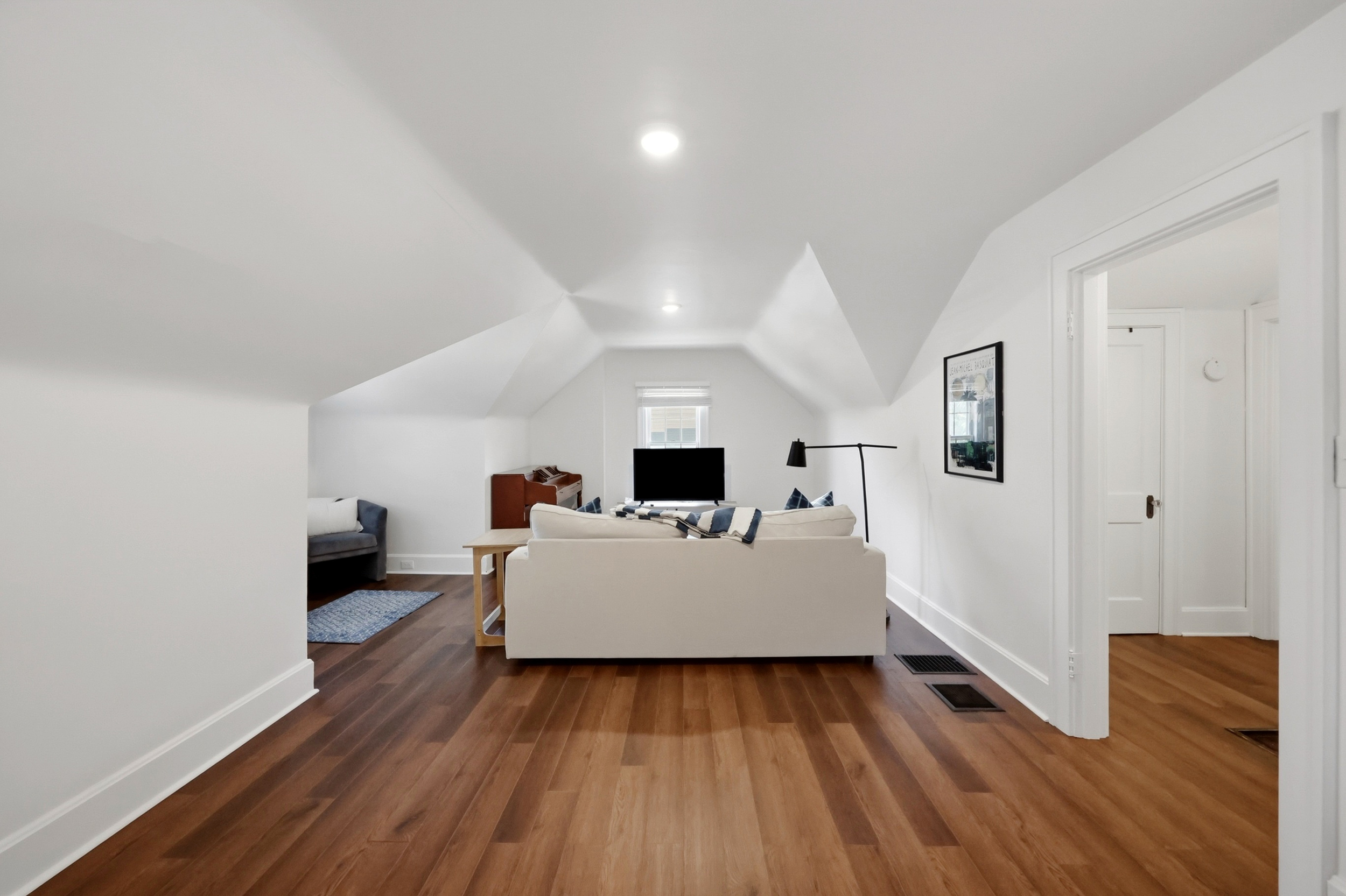  304-306 Ridgeway Road - 物件實景