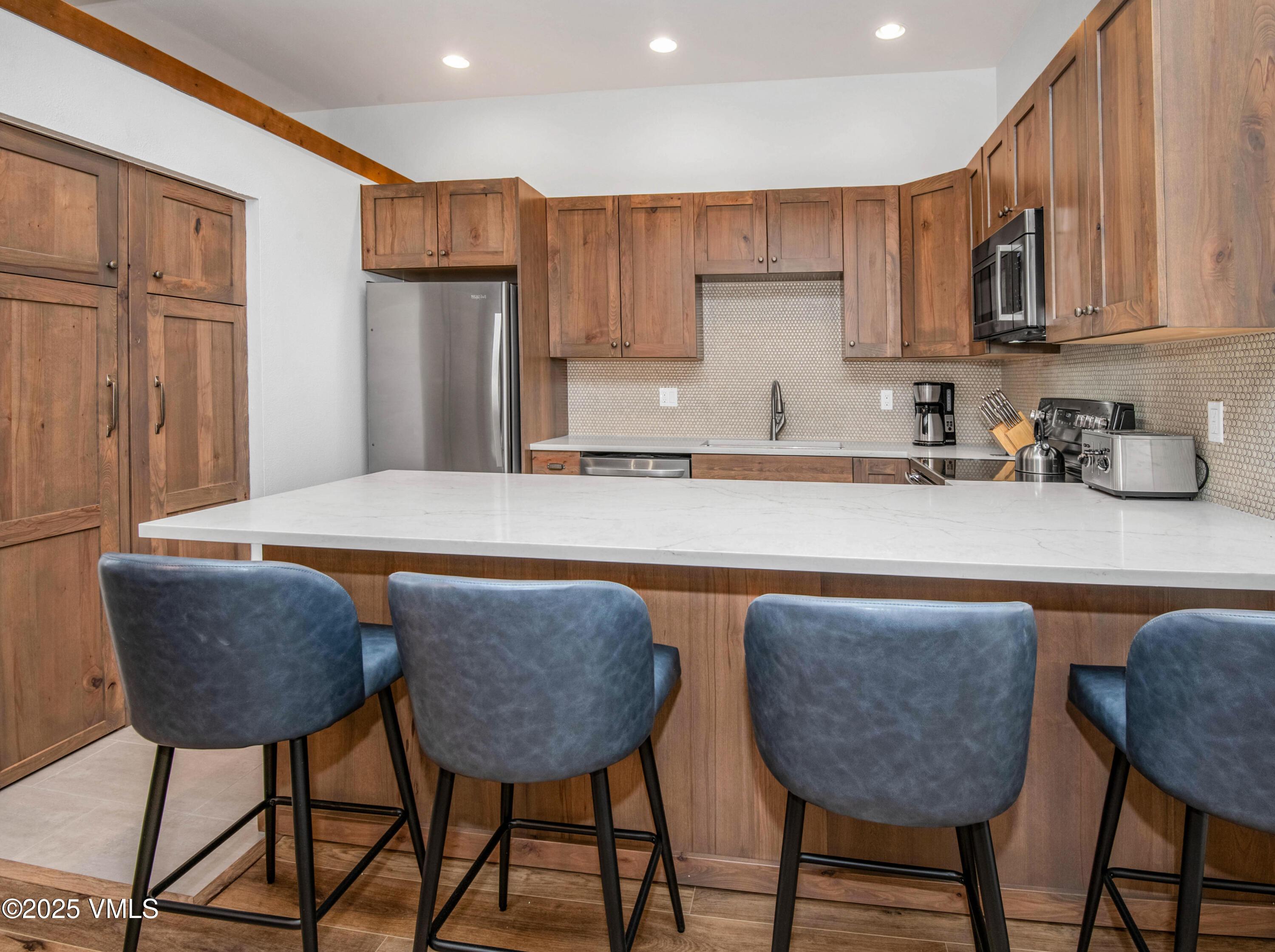 Eagle-Vail, Colorado, 81620, United States, 2 Bedrooms Bedrooms, ,2 BathroomsBathrooms,Residential,For Sale,1989630