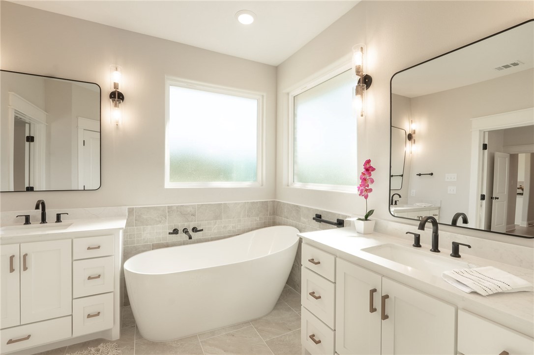 College Station, Texas, 77845, United States, 4 Bedrooms Bedrooms, ,3 BathroomsBathrooms,Residential,For Sale,2000536