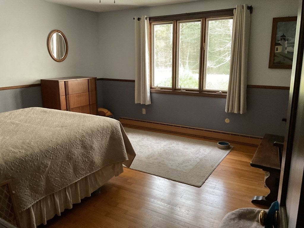 North Brookfield, Massachusetts, 01535, United States, 4 Bedrooms Bedrooms, ,2 BathroomsBathrooms,Residential,For Sale,1980340