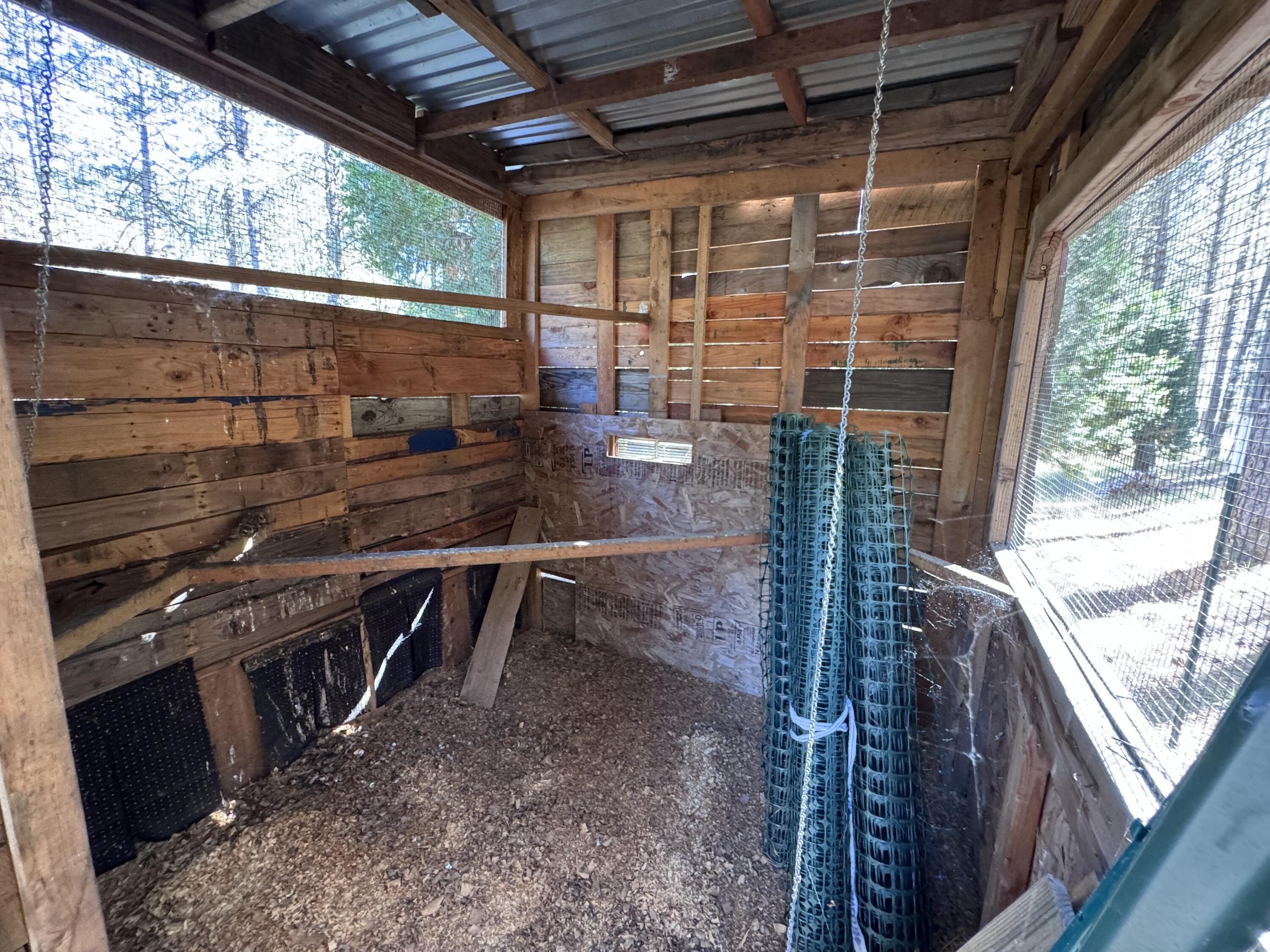 Rogue River, Oregon, 97537, United States, 3 Bedrooms Bedrooms, ,4 BathroomsBathrooms,Residential,For Sale,1982617