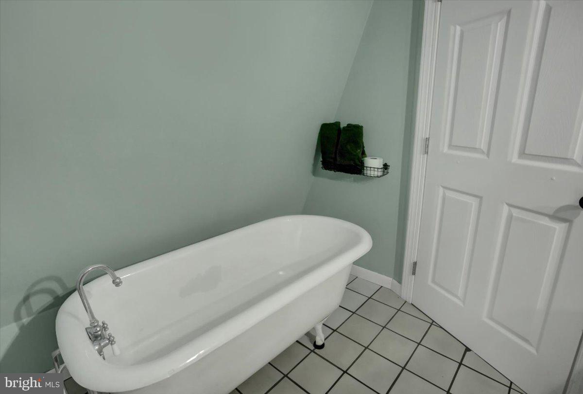 Orrstown, Pennsylvania, 17244, United States, 4 Bedrooms Bedrooms, ,2 BathroomsBathrooms,Residential,For Sale,1906124