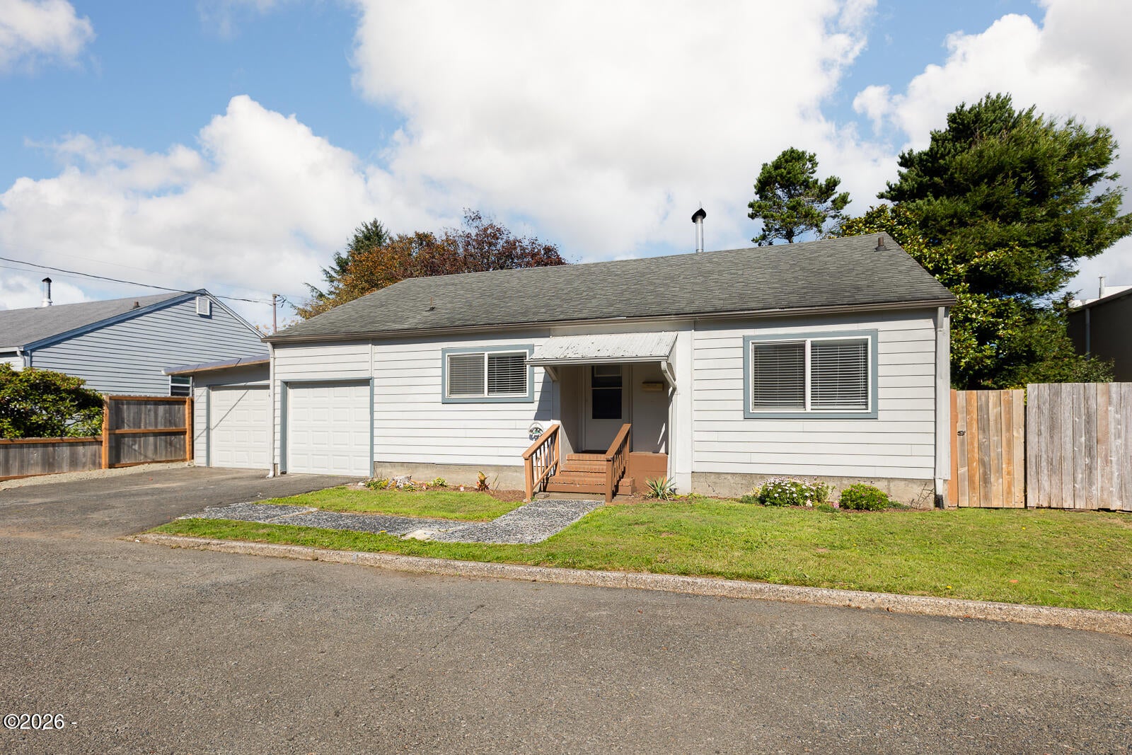 7th St, Toledo, OR 97391