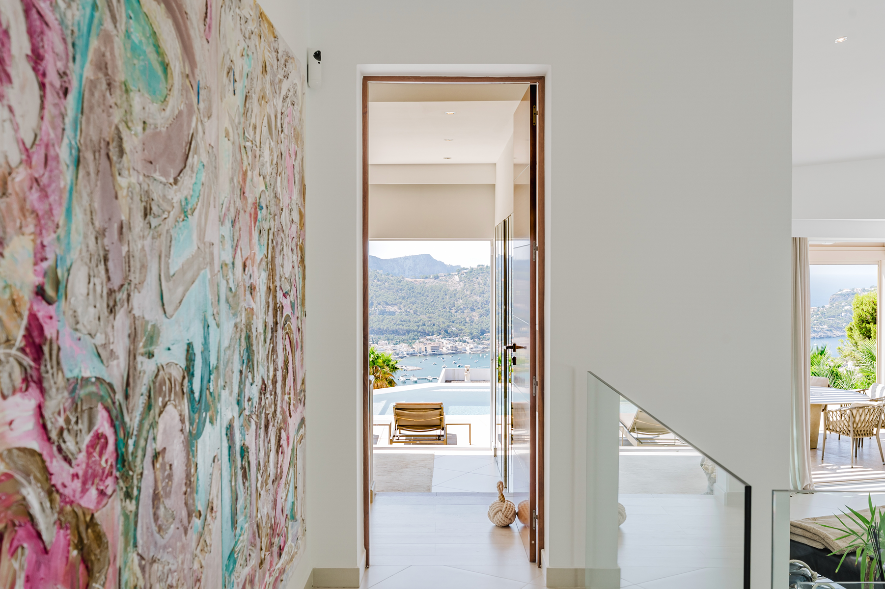  Modern-style villa with sea views in Port d