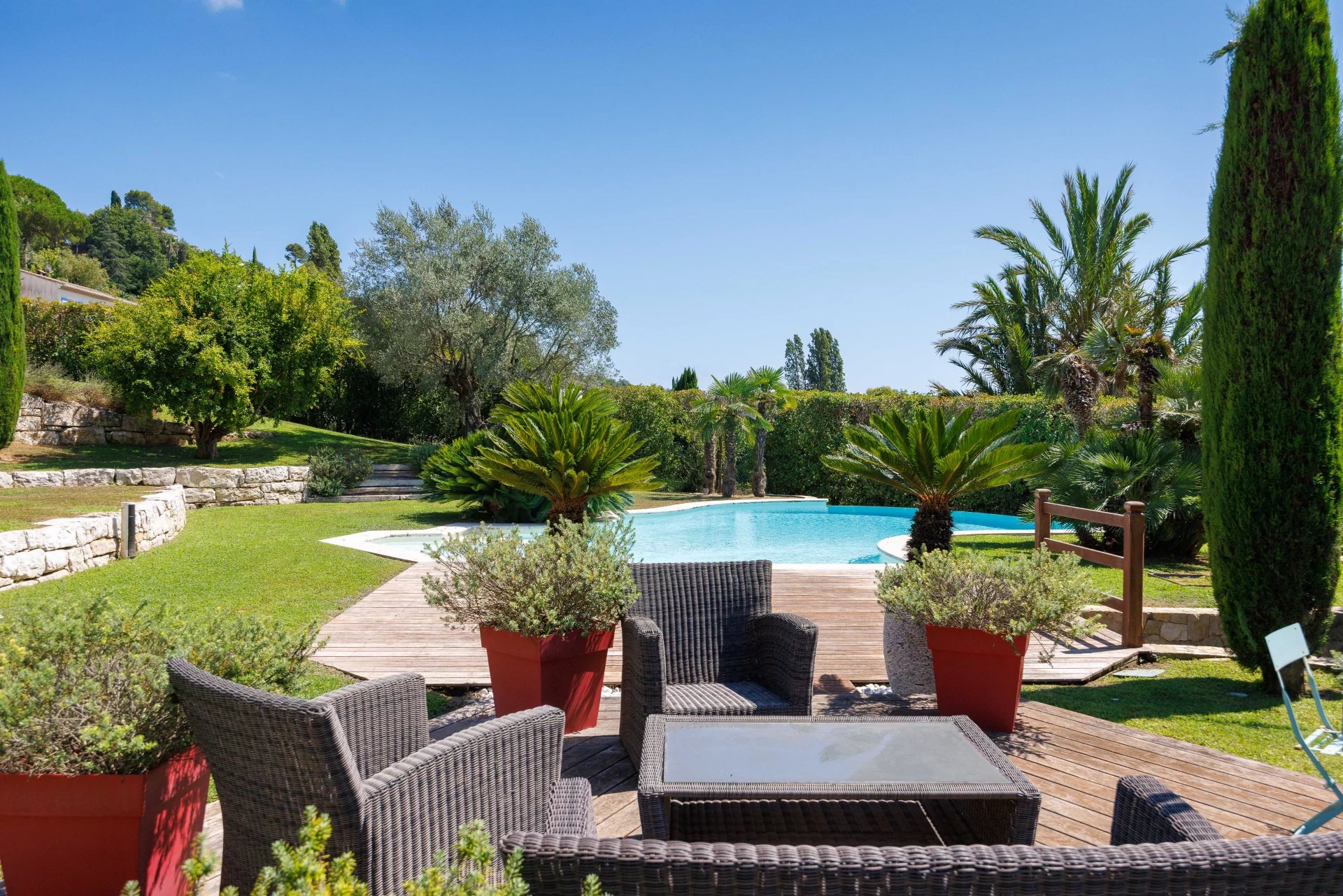Saint-Paul-de-Vence, Provence-Alpes-Côte d’Azur, 06570, FR, 5 Bedrooms Bedrooms, ,Residential,For Sale,1916847