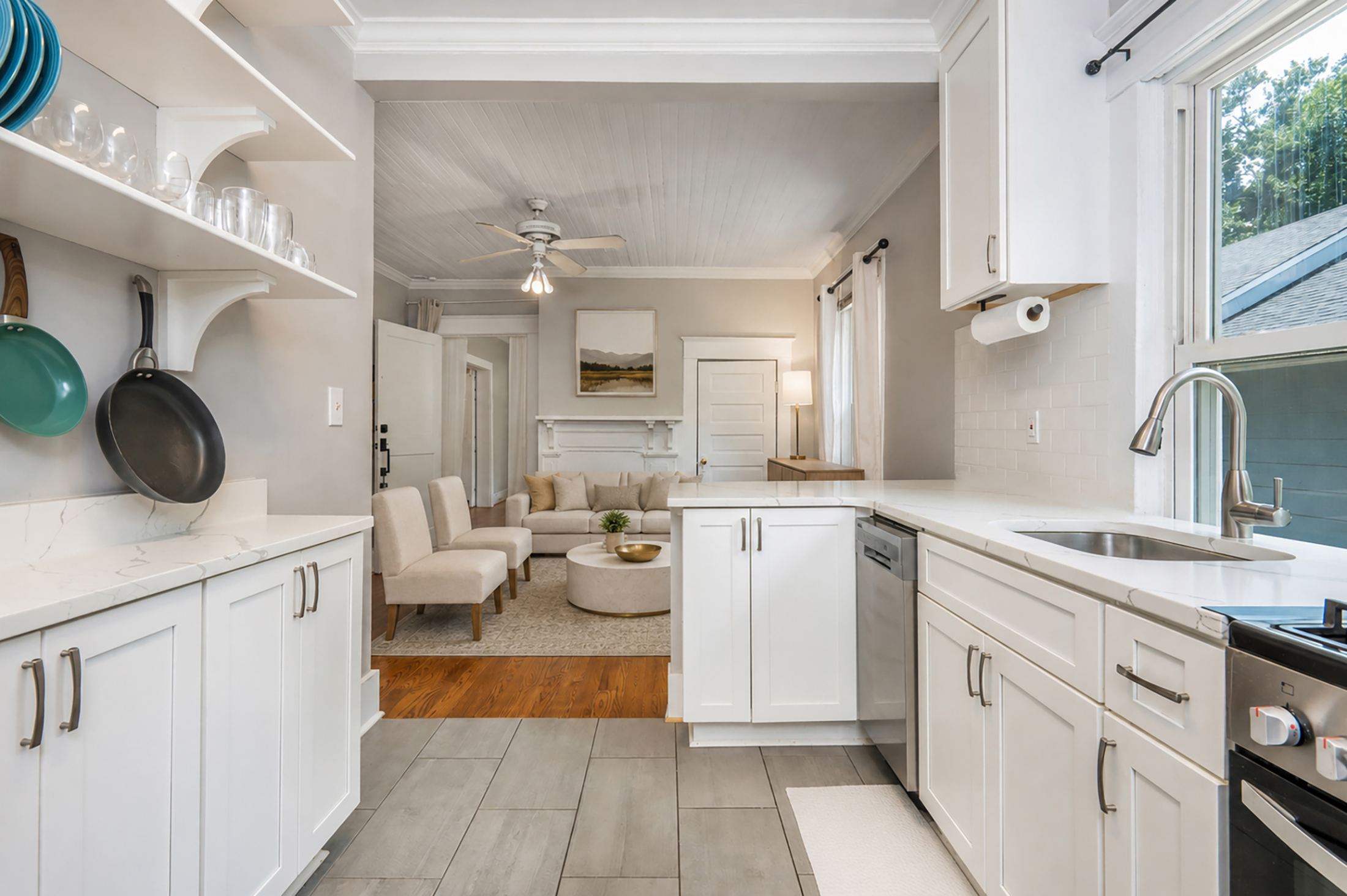  Beautifully Renovated Bungalow Located in Berkeley Park - 物件實景