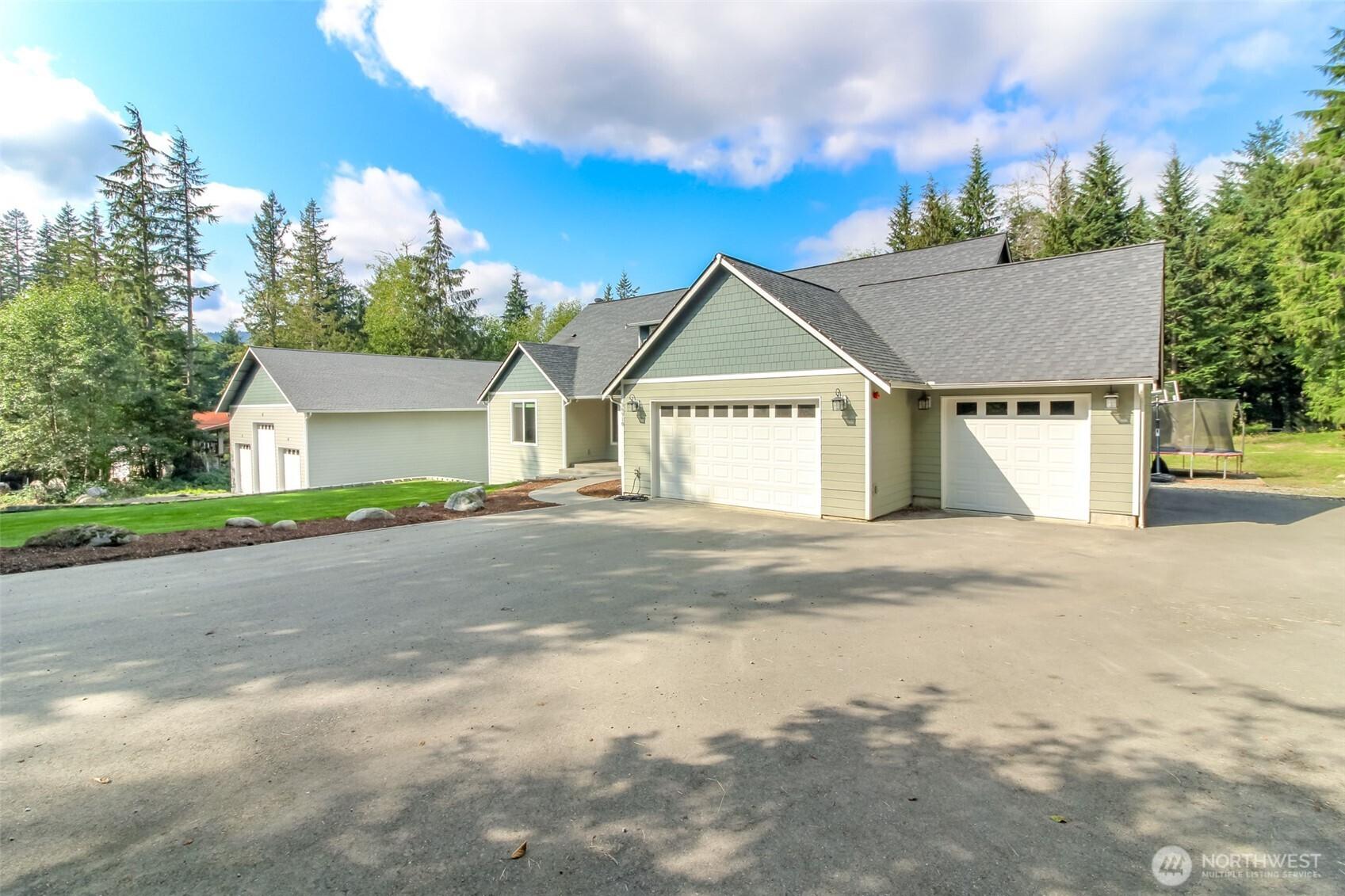 MAPLE VALLEY, Washington, 98038, United States, 3 Bedrooms Bedrooms, ,3 BathroomsBathrooms,Residential,For Sale,1947059