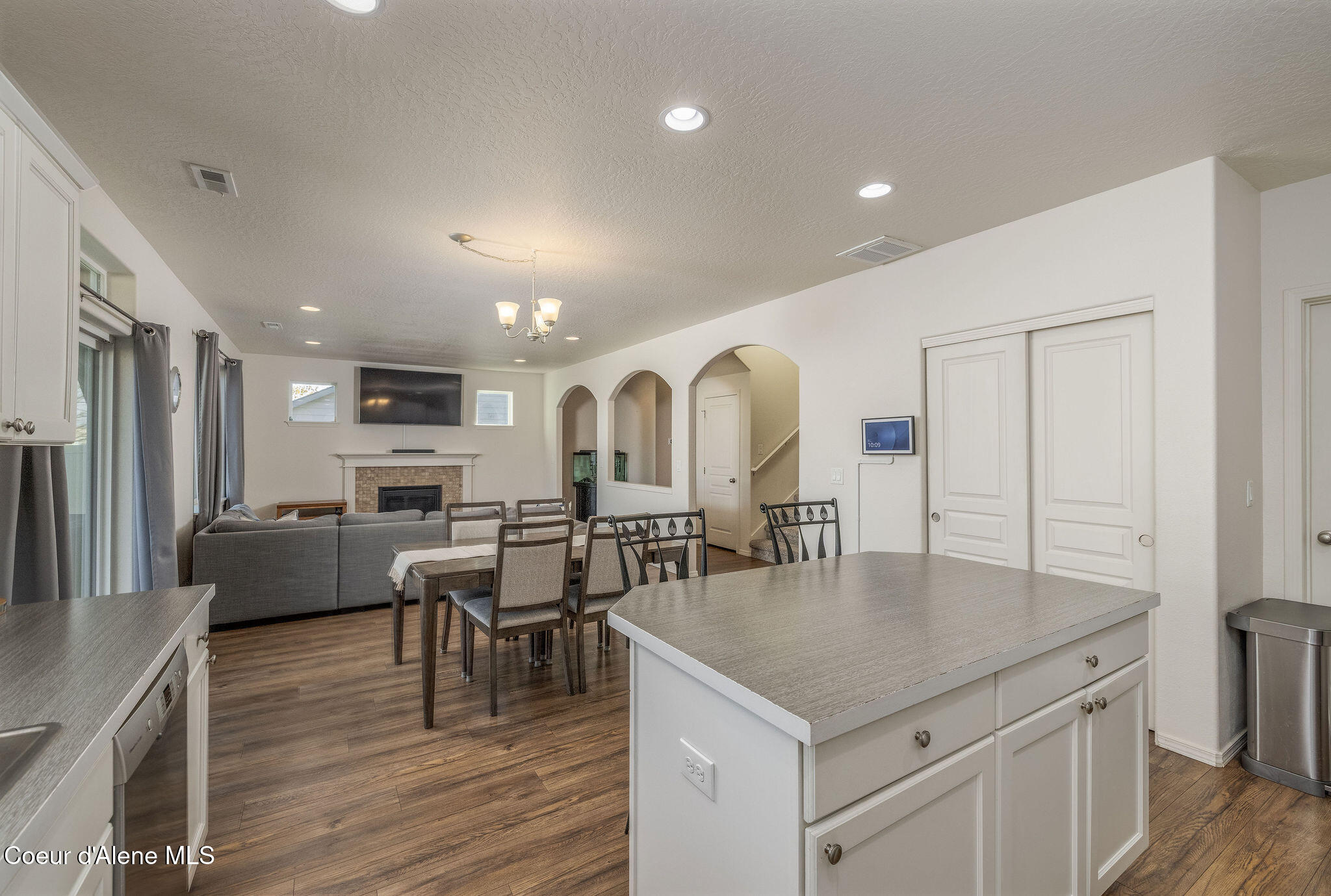 Post Falls, Idaho, 83854, United States, 3 Bedrooms Bedrooms, ,2 BathroomsBathrooms,Residential,For Sale,1996054