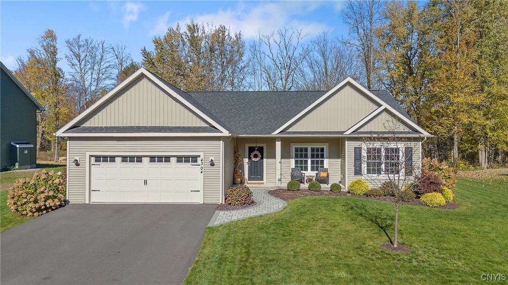 Liverpool, New York, 13090, United States, 3 Bedrooms Bedrooms, ,2 BathroomsBathrooms,Residential,For Sale,1972941