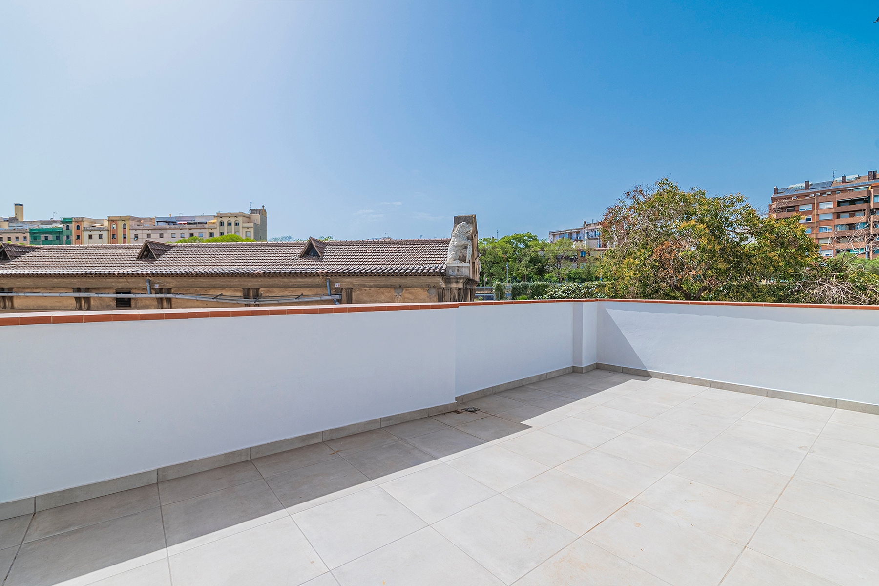  Fantastic flat with terrace in refurbished building with elevator - 物件實景