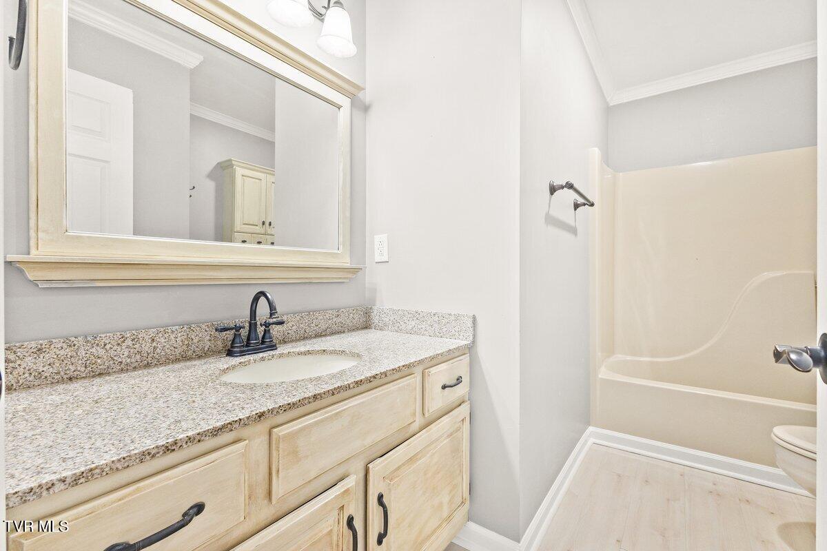 Gray, Tennessee, 37615, United States, 4 Bedrooms Bedrooms, ,3 BathroomsBathrooms,Residential,For Sale,1979136