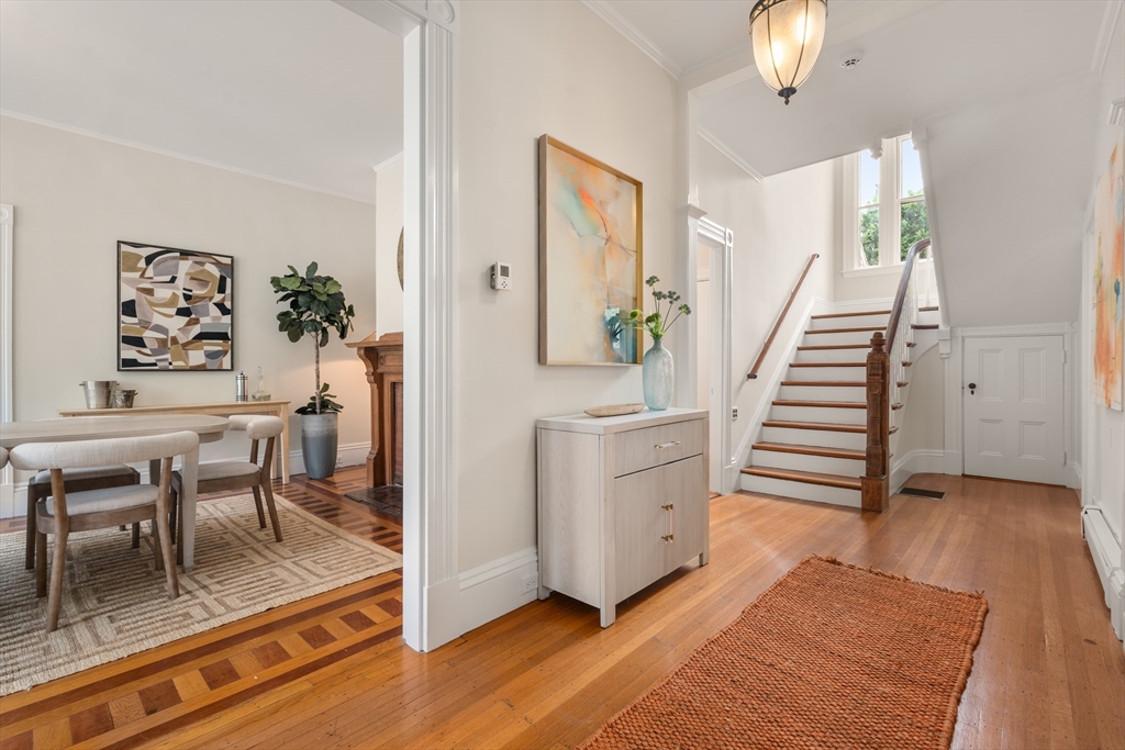 Cambridge, Massachusetts, 02140, United States, 5 Bedrooms Bedrooms, ,4 BathroomsBathrooms,Residential,For Sale,1939674