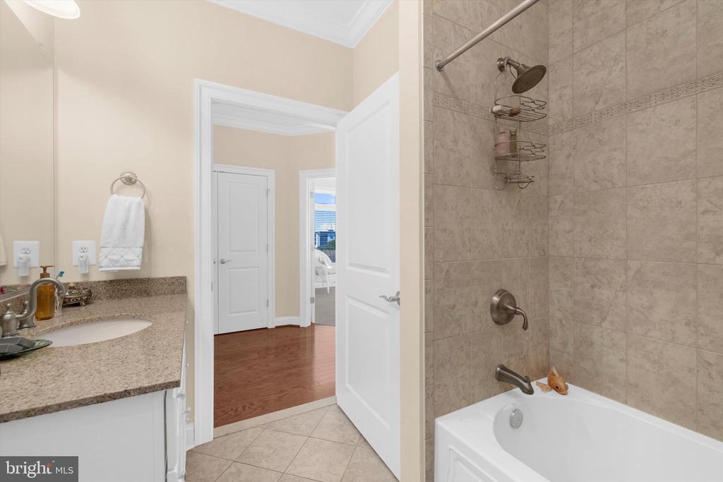 Grasonville, Maryland, 21638, United States, 4 Bedrooms Bedrooms, ,4 BathroomsBathrooms,Residential,For Sale,1989342