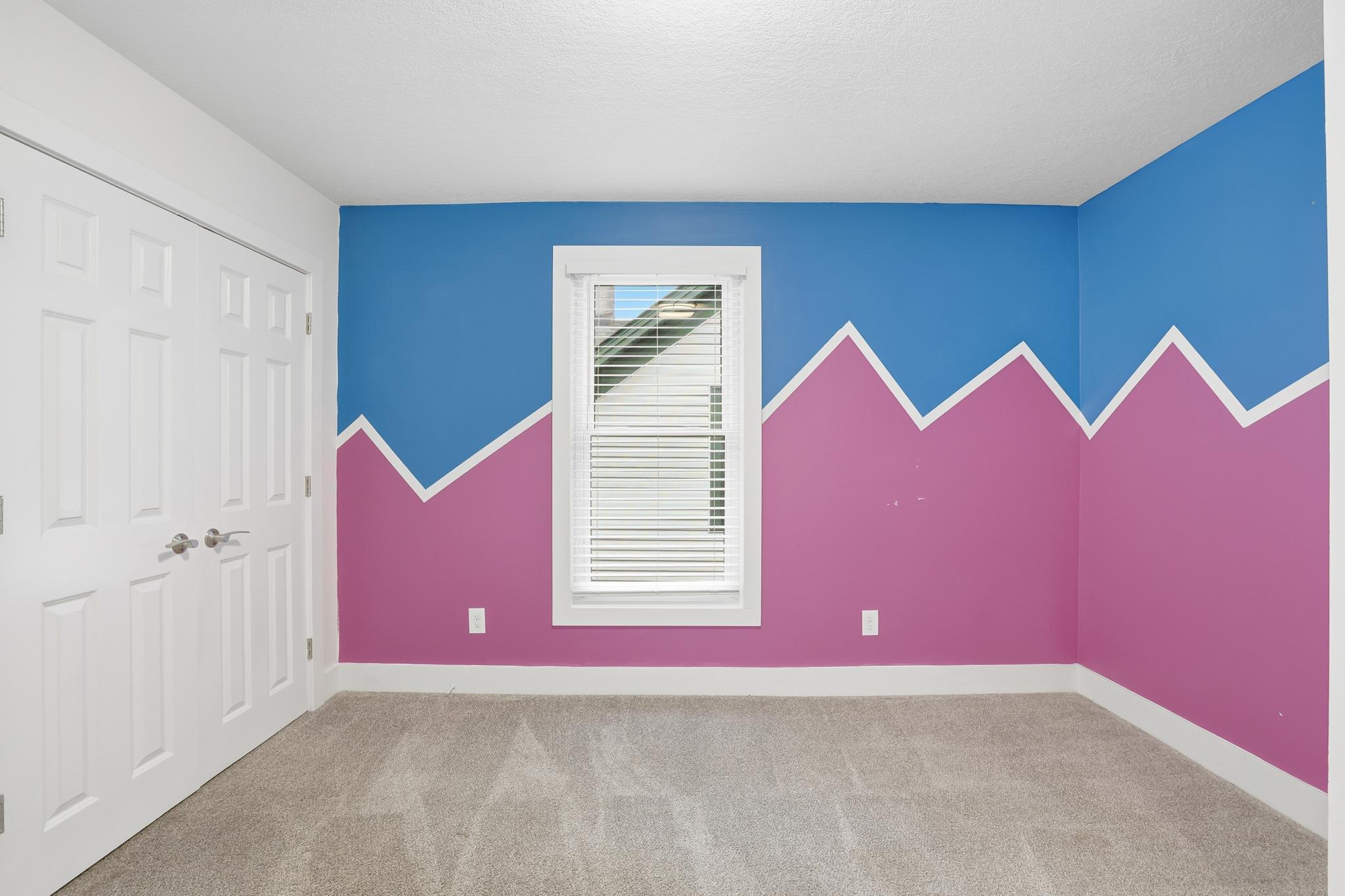 Saint Paul, Minnesota, 55102, United States, ,Residential,For Sale,1989124