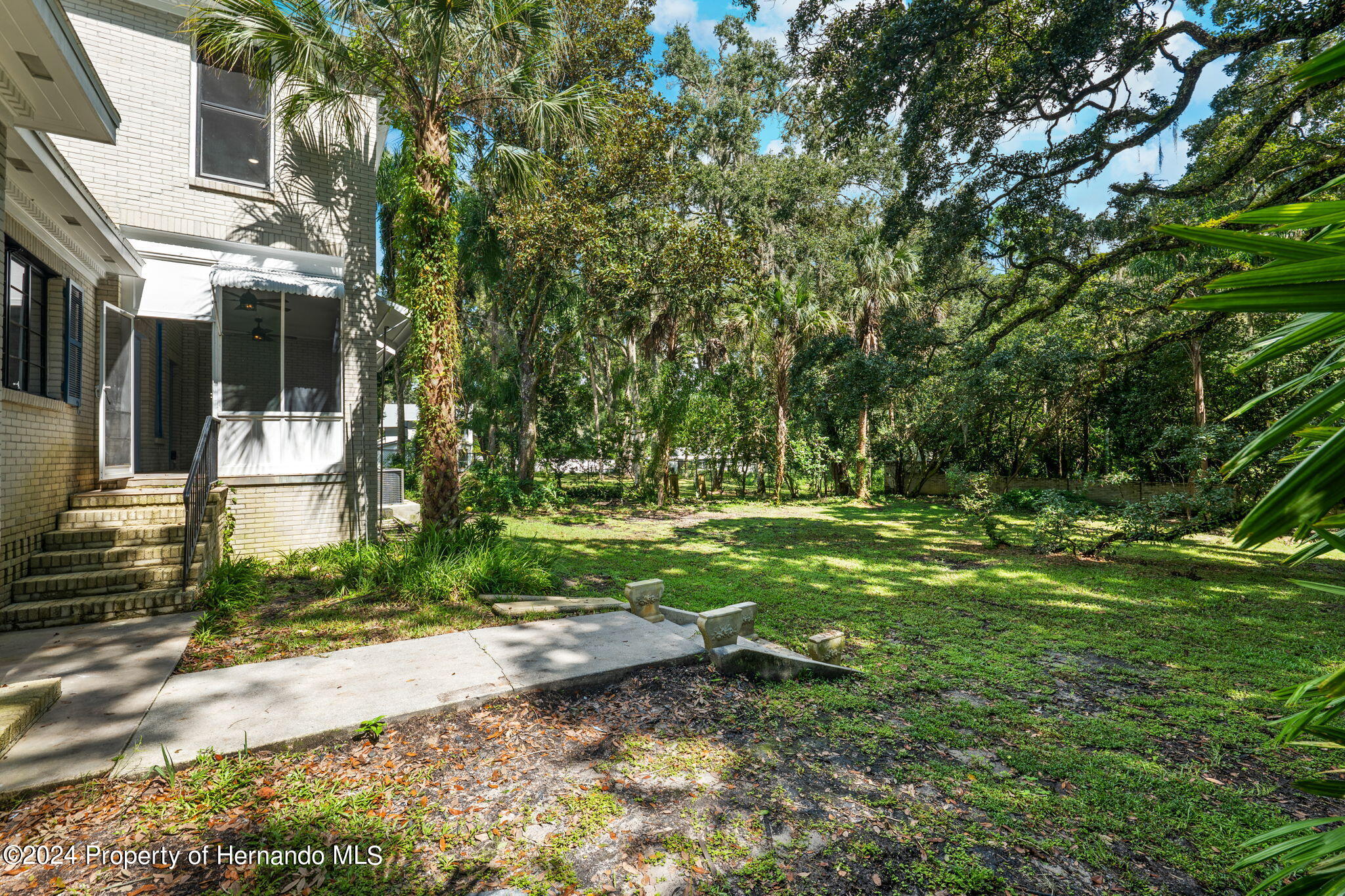 Brooksville, Florida, 34601, United States, 5 Bedrooms Bedrooms, ,3 BathroomsBathrooms,Residential,For Sale,1923467