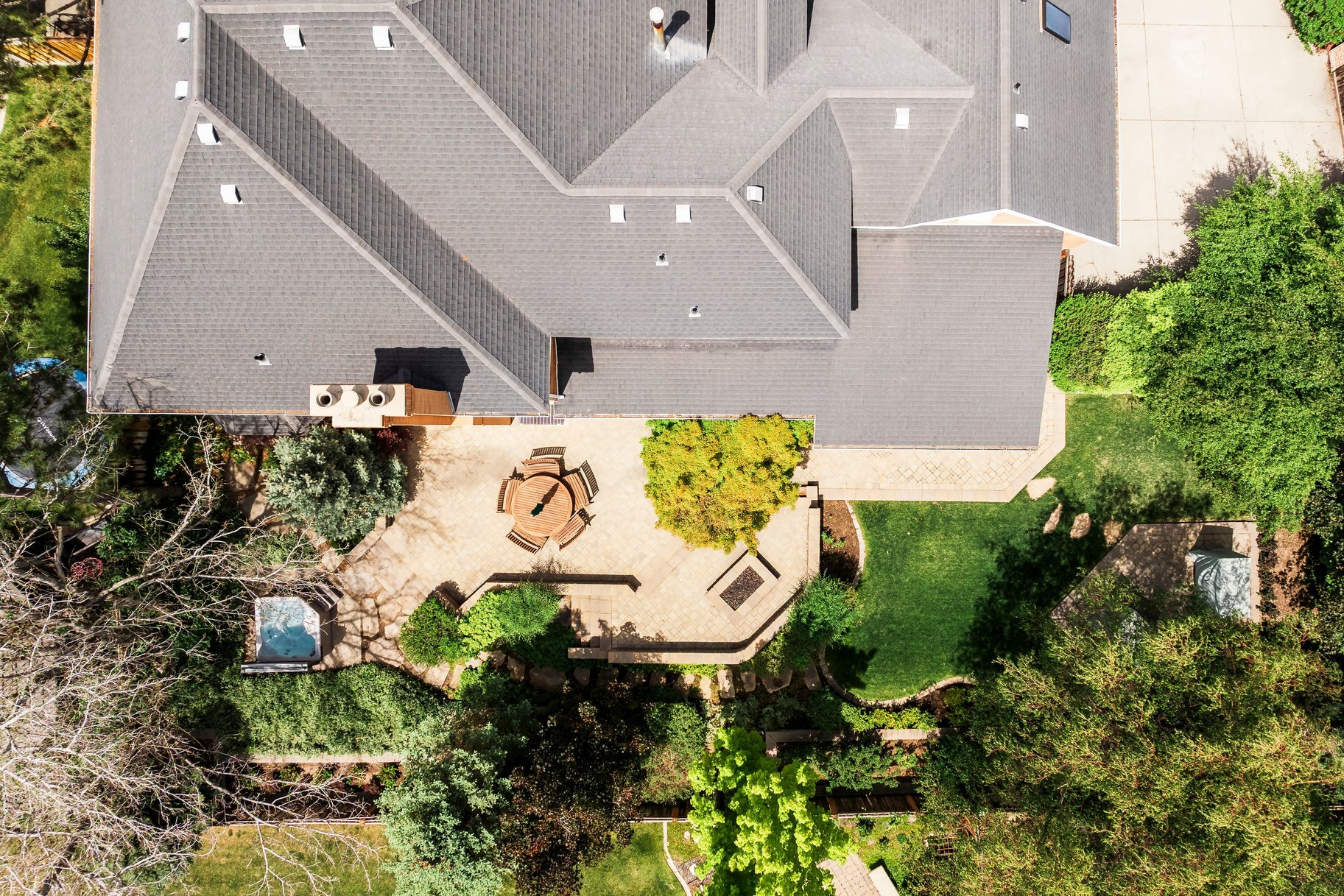  Custom Brick Beauty on Quiet Cul-de-Sac with Luxury Outdoor Living - 物件實景