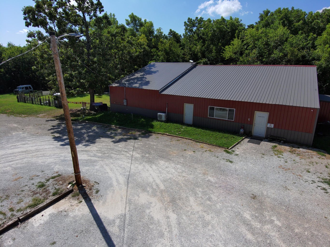 Aurora, Missouri, 65605, United States, 4 Bedrooms Bedrooms, ,2 BathroomsBathrooms,Residential,For Sale,1943592