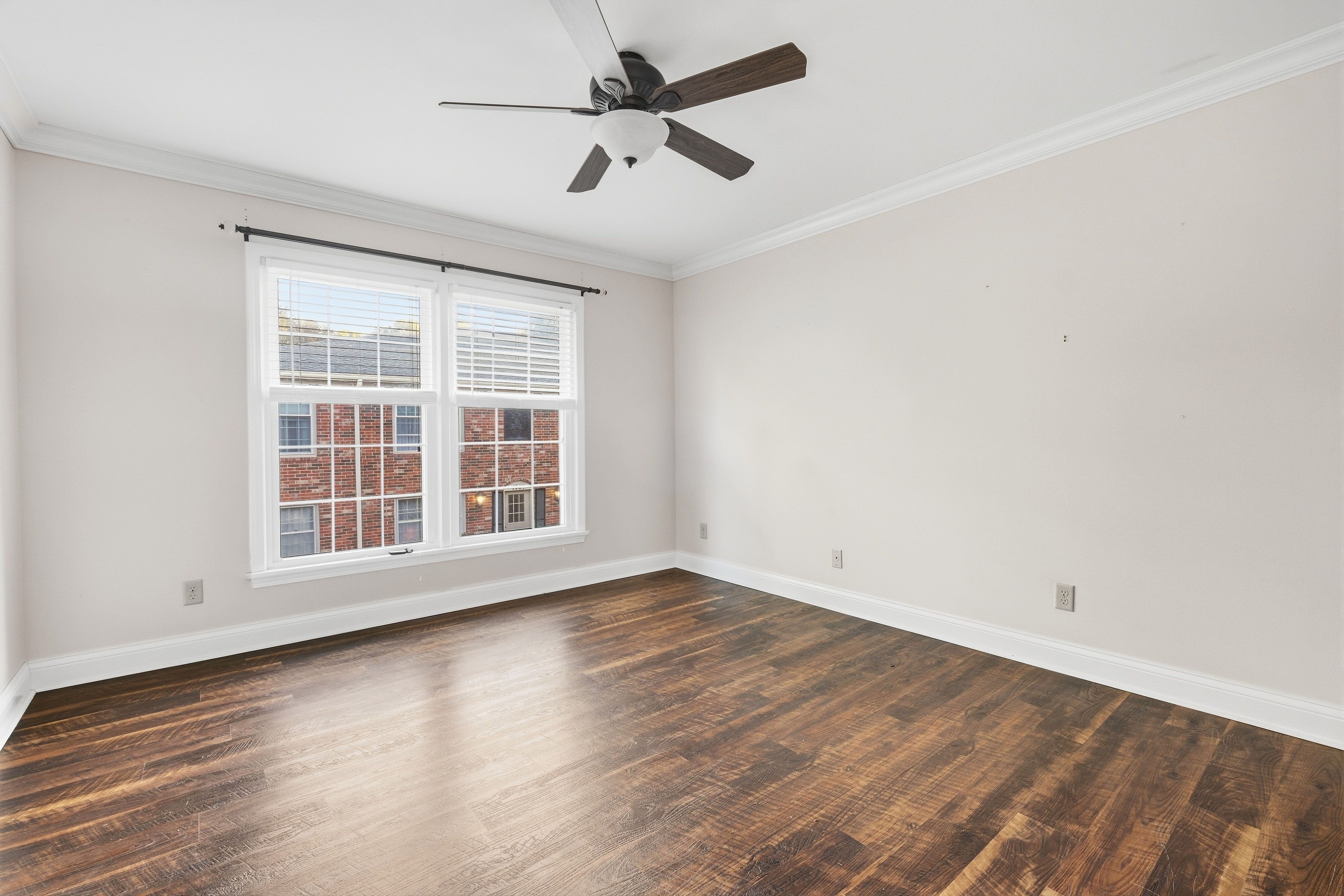 4708 Weybridge Gardens, 104, Louisville, KY 40207 - 物件實景