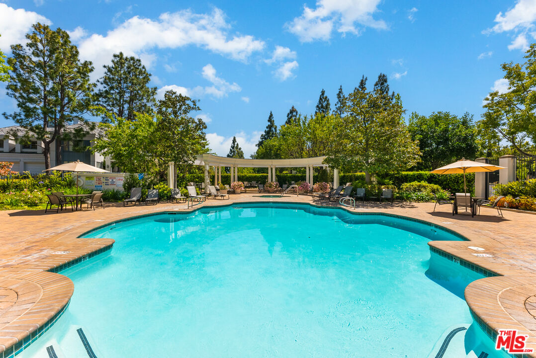 Los Angeles, California, 90077, United States, 5 Bedrooms Bedrooms, ,7 BathroomsBathrooms,Residential,For Sale,1686494