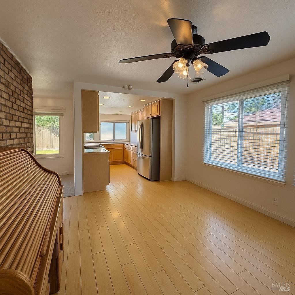 Fairfield, California, 94533, United States, 4 Bedrooms Bedrooms, ,2 BathroomsBathrooms,Residential,For Sale,1978752