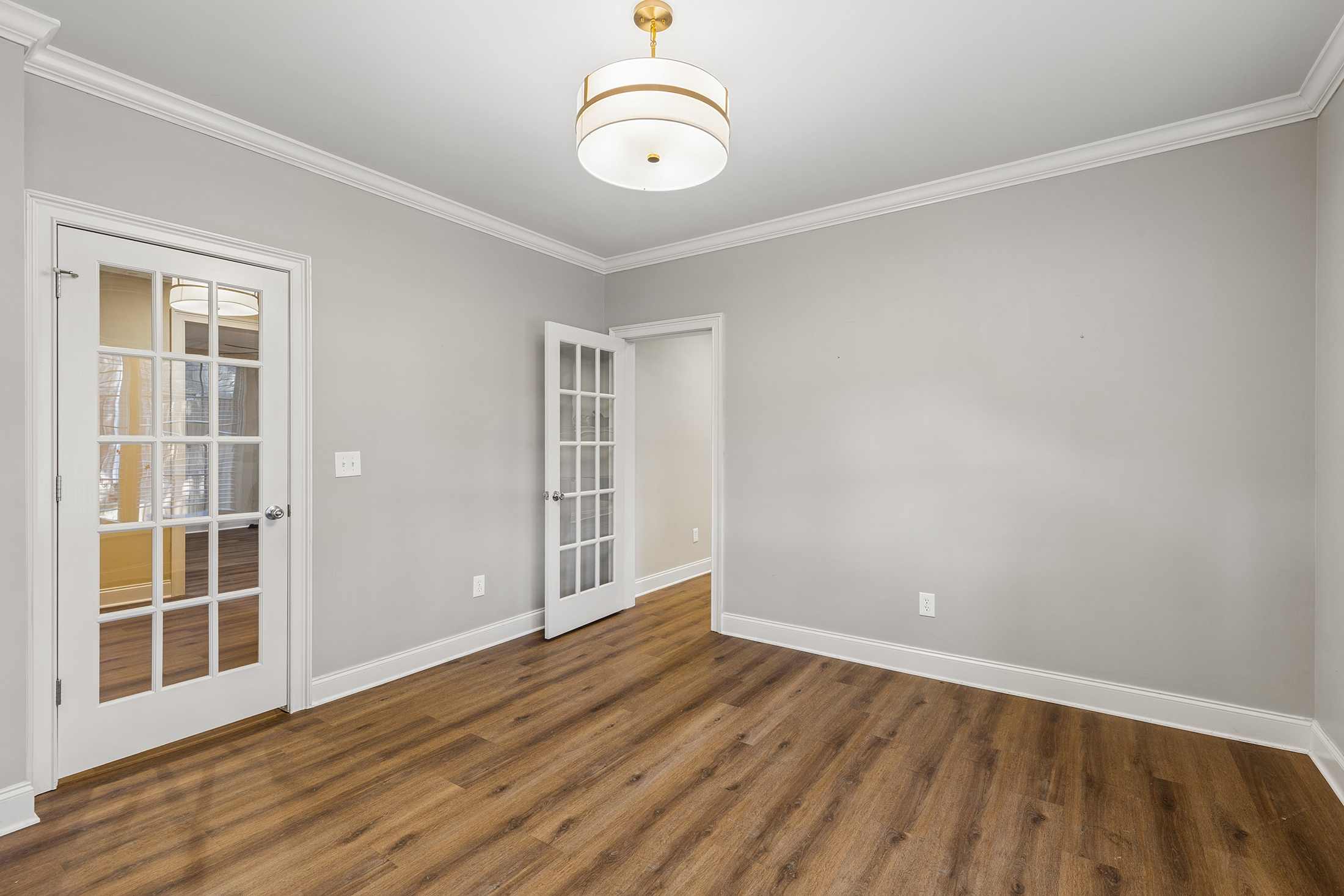  Ideally Located Within One Mile of Roswell’s Beloved Historic Canton Street - 物件實景