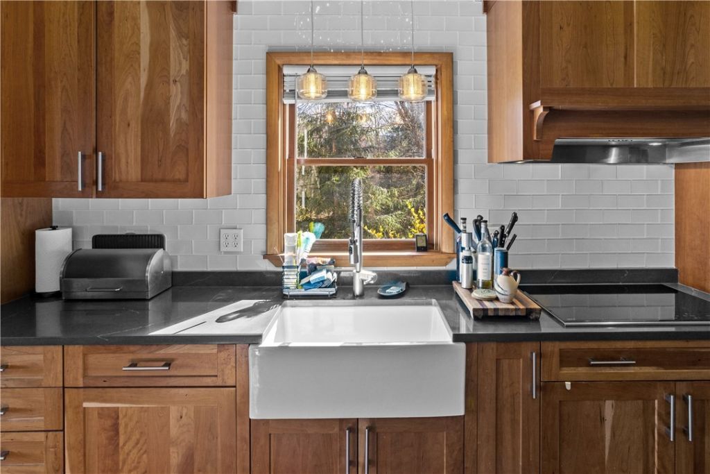 South Kortright, New York, 13842, United States, 3 Bedrooms Bedrooms, ,2 BathroomsBathrooms,Residential,For Sale,1986563