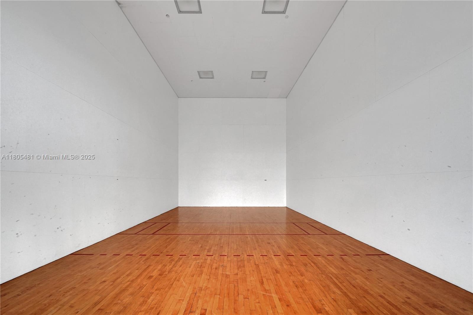 Aventura, Florida, 33180, United States, 2 Bedrooms Bedrooms, ,2 BathroomsBathrooms,Residential,For Sale,1827692