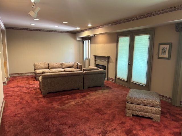 Chesterbrook, Pennsylvania, 19087, United States, 2 Bedrooms Bedrooms, ,3 BathroomsBathrooms,Residential,For Sale,1978885