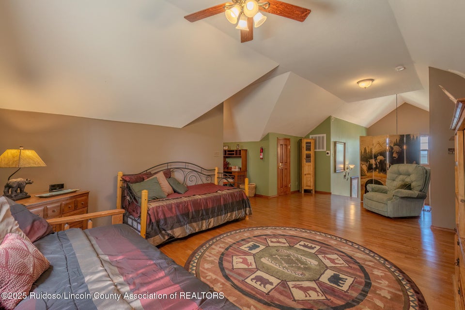 Ruidoso, New Mexico, 88345, United States, 4 Bedrooms Bedrooms, ,3 BathroomsBathrooms,Residential,For Sale,1909726