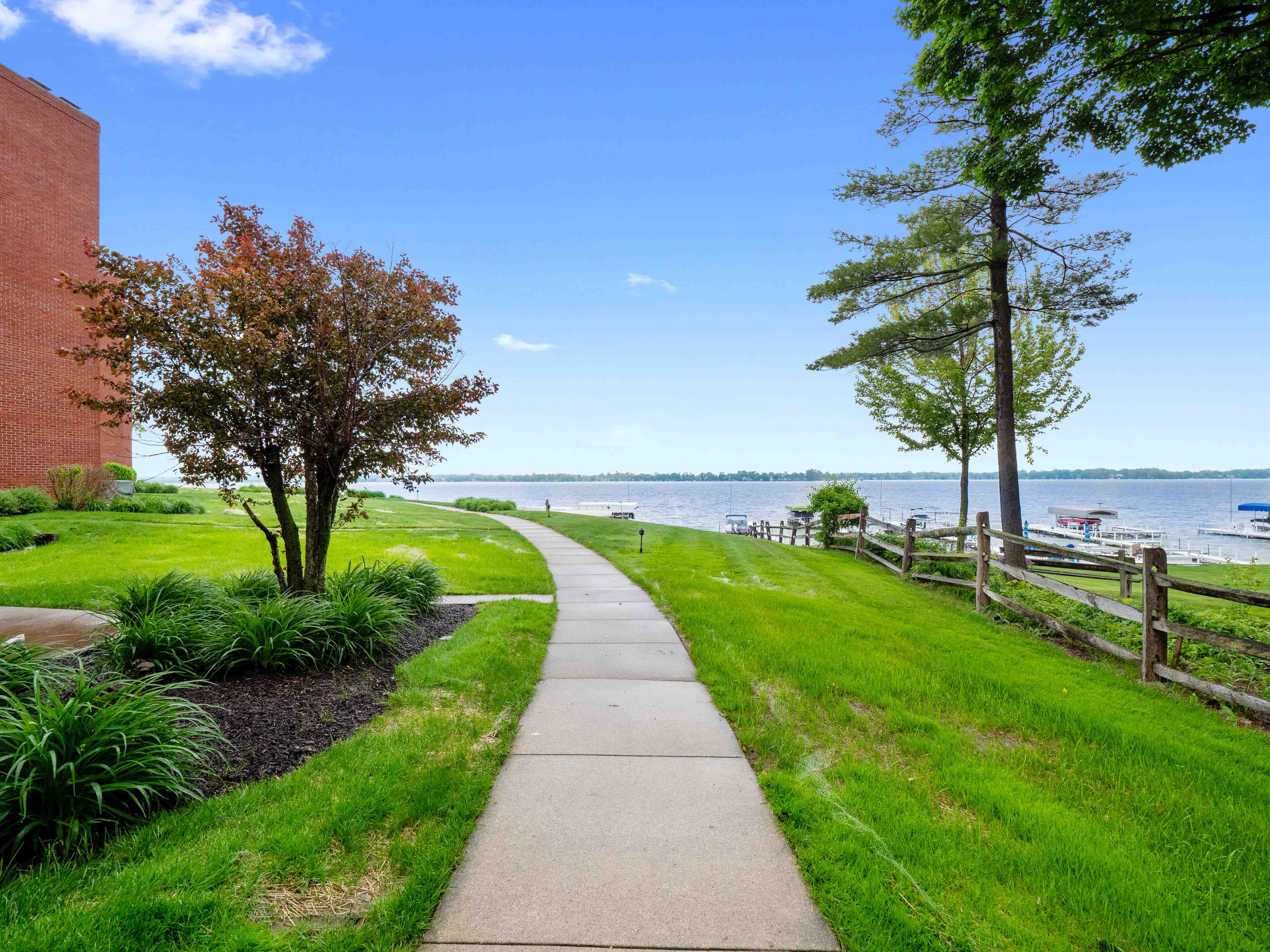  Three Bedroom Condo on Lake Wawasee with Private Boat Slip - 物件實景