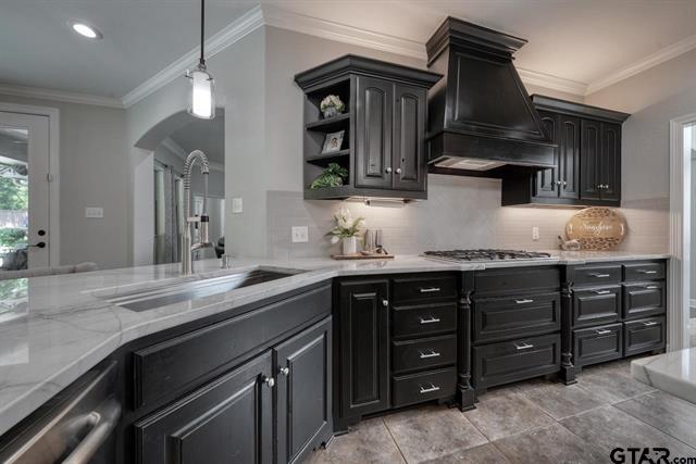 Tyler, Texas, 75706, United States, 4 Bedrooms Bedrooms, ,3 BathroomsBathrooms,Residential,For Sale,1976690