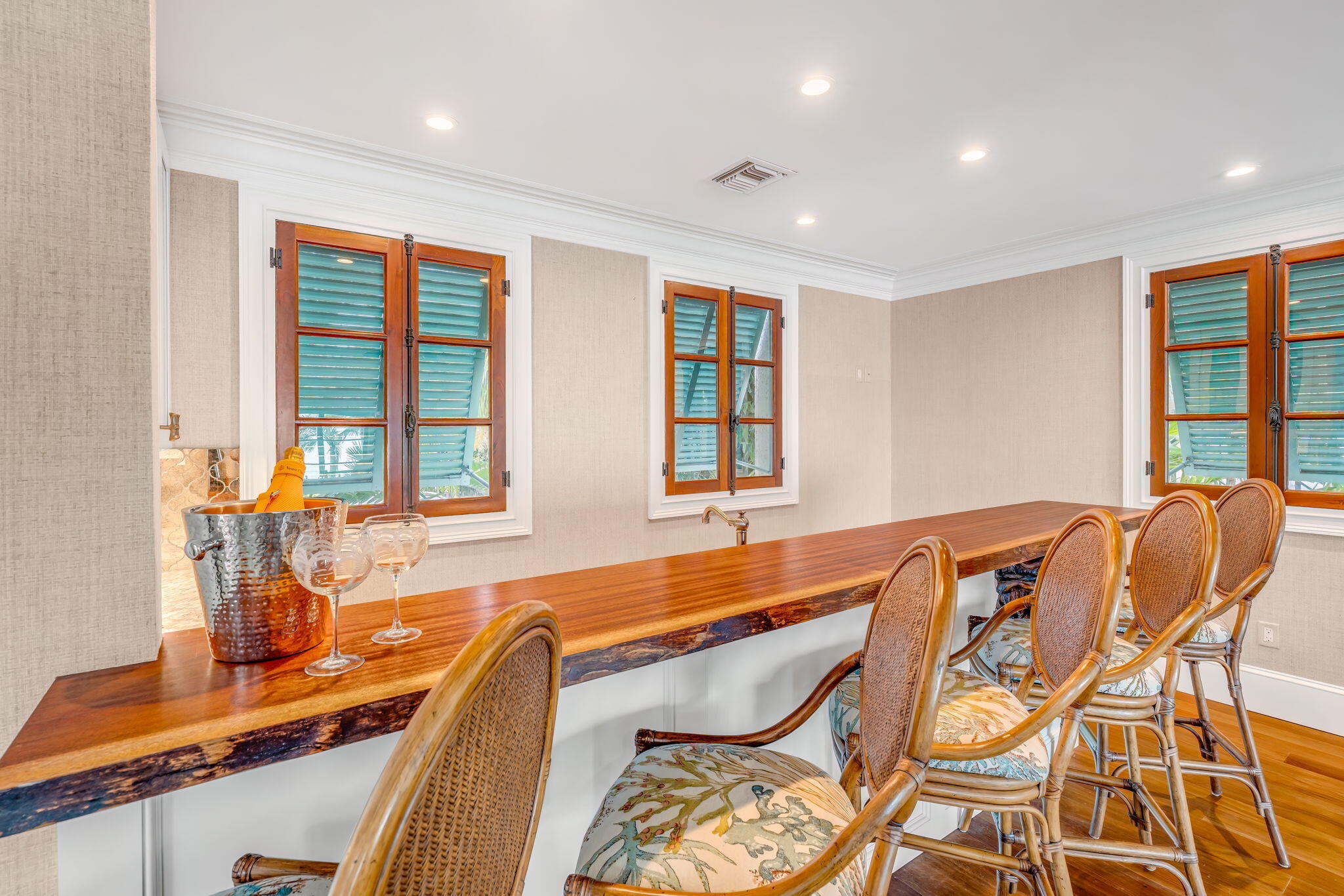 KEY COLONY, Florida, 33051, United States, 4 Bedrooms Bedrooms, ,5 BathroomsBathrooms,Residential,For Sale,1993100