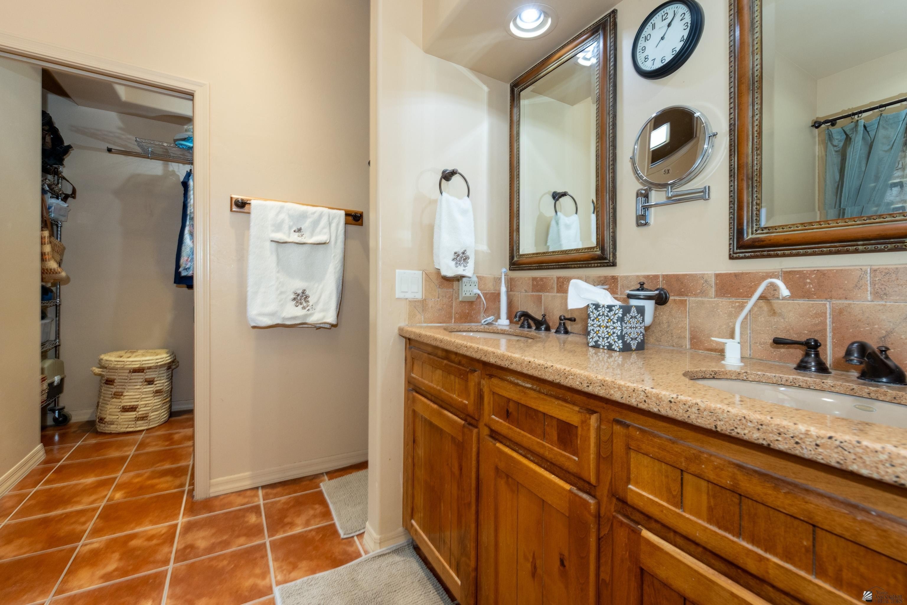 Yuma, Arizona, 85367, United States, 3 Bedrooms Bedrooms, ,1 BathroomBathrooms,Residential,For Sale,1982634