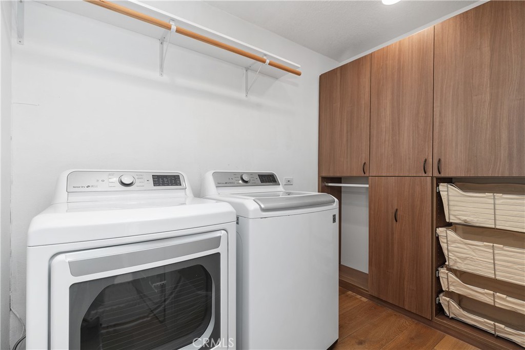 Newport Beach, California, 92660, United States, 4 Bedrooms Bedrooms, ,4 BathroomsBathrooms,Residential,For Sale,1949668