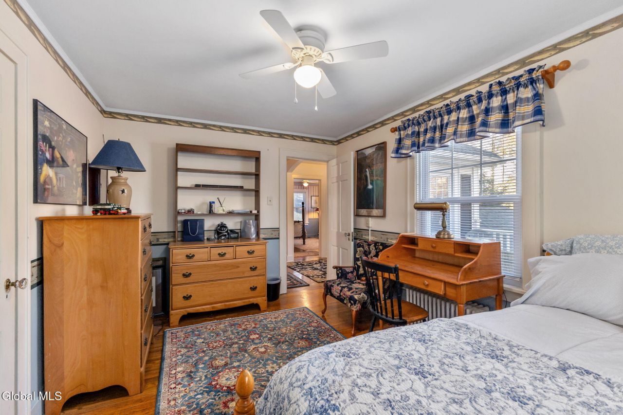 Niskayuna, New York, 12309, United States, 5 Bedrooms Bedrooms, ,3 BathroomsBathrooms,Residential,For Sale,1988361